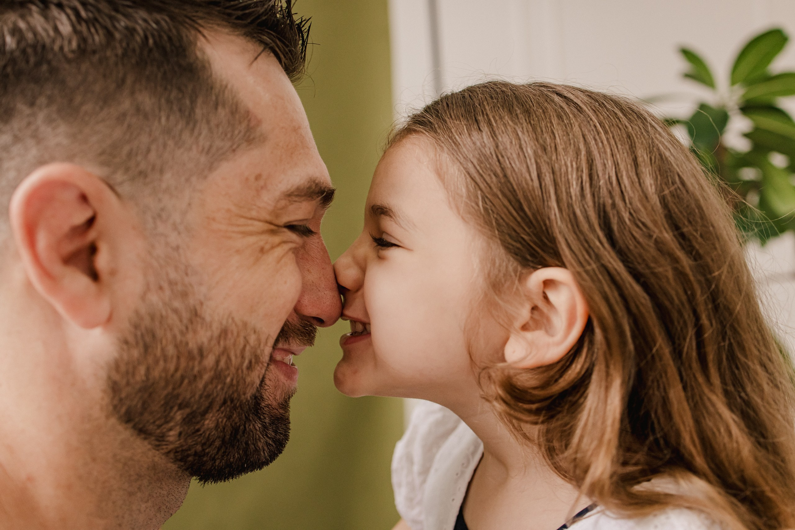 Ensaio em estúdio. Fotógrafa de gestante, família, materno-infantil e marca pessoal, em Joinville. Estúdio de fotografia em Joinville