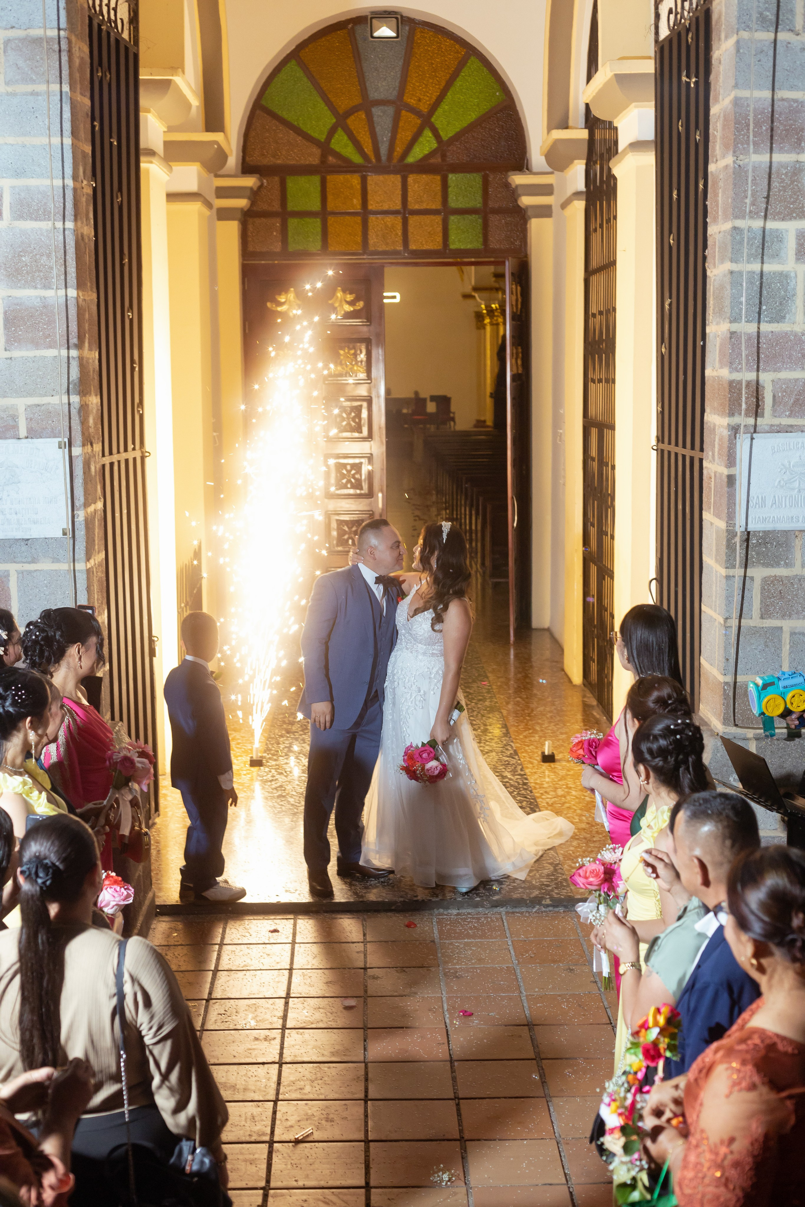 Servicio de fotografía profesional para bodas en caldas bodas Manzanares boda en Pensilvania sesión de boda en Marquetalia