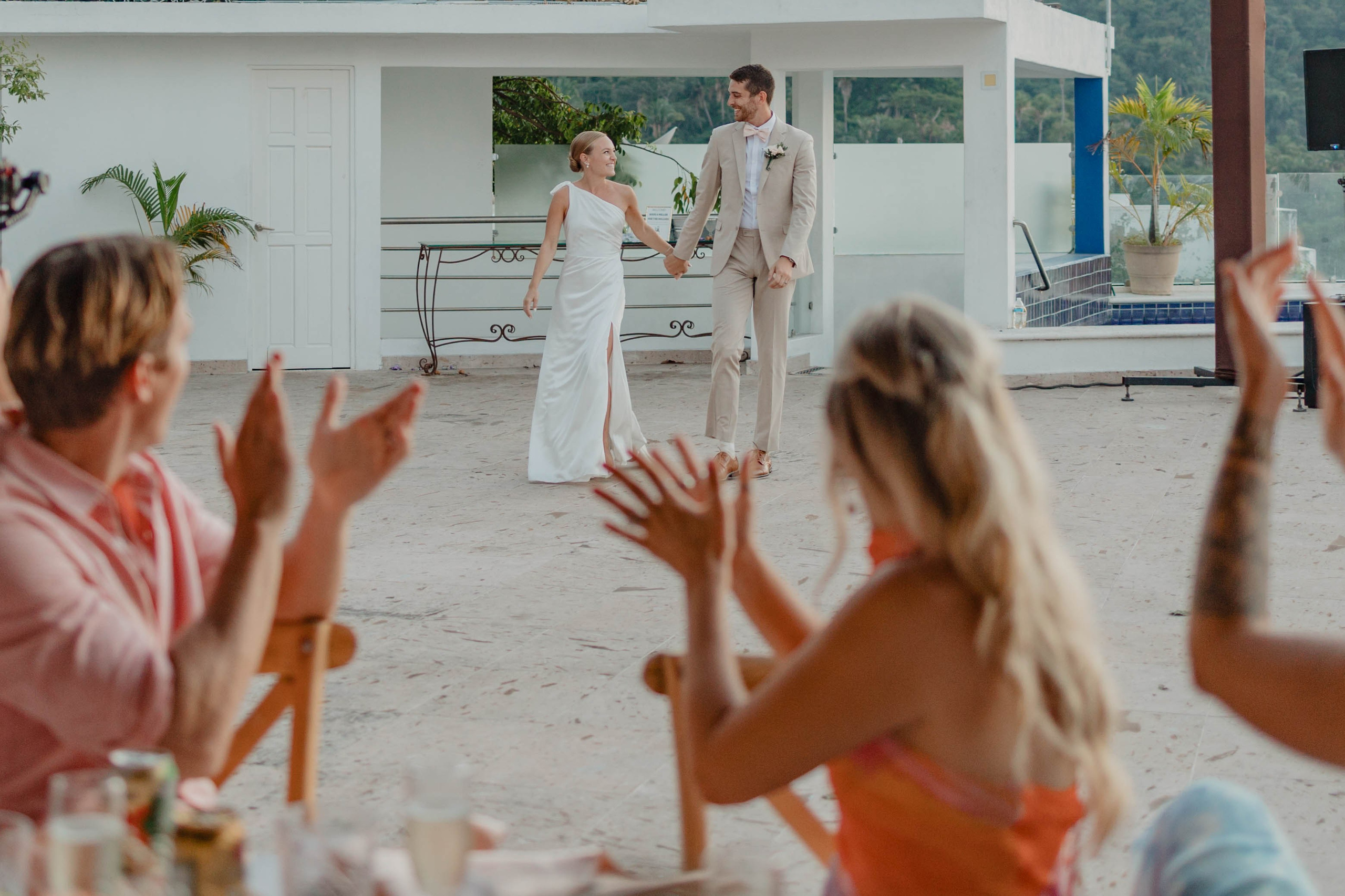 A Wedding at Casa Azul Profundo: Timeless Vows in Puerto Vallarta. Fotógrafo de Bodas en Puerto Vallarta y Riviera Nayarit | VL photo & film