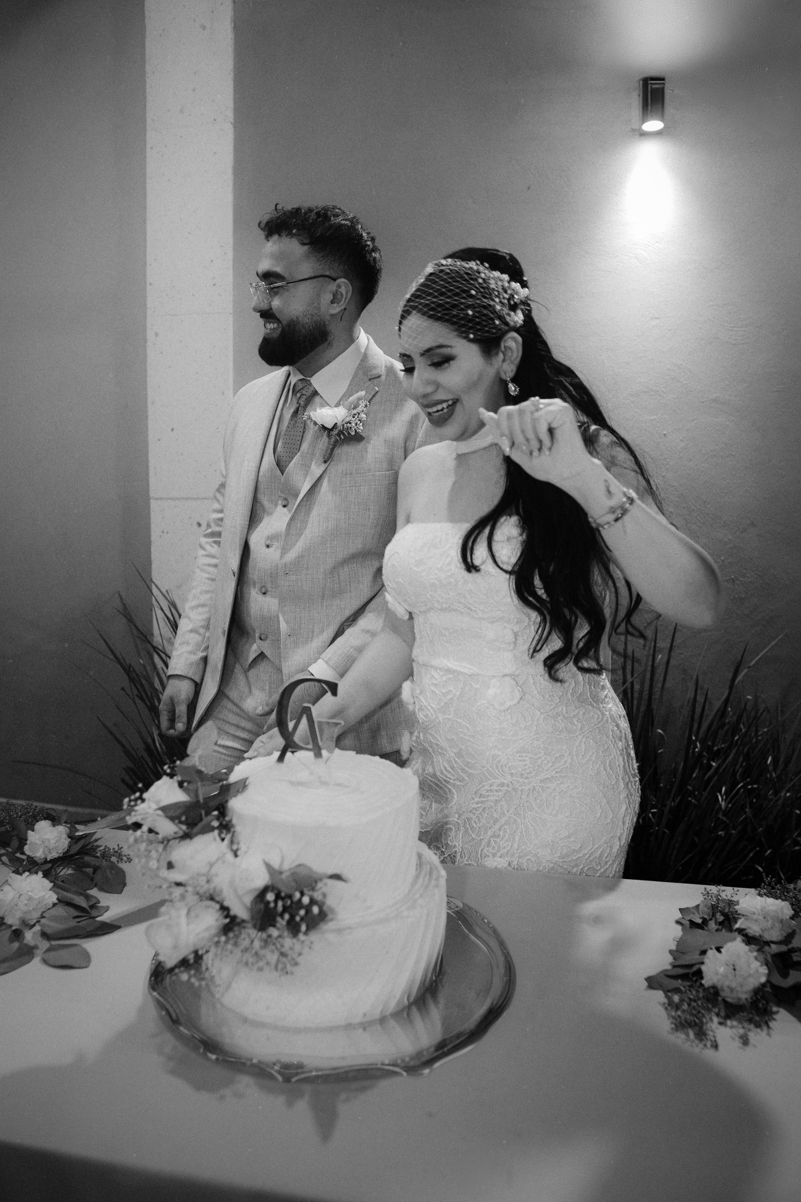 Giovanna & Alejandro. TWO MILLIMETERS