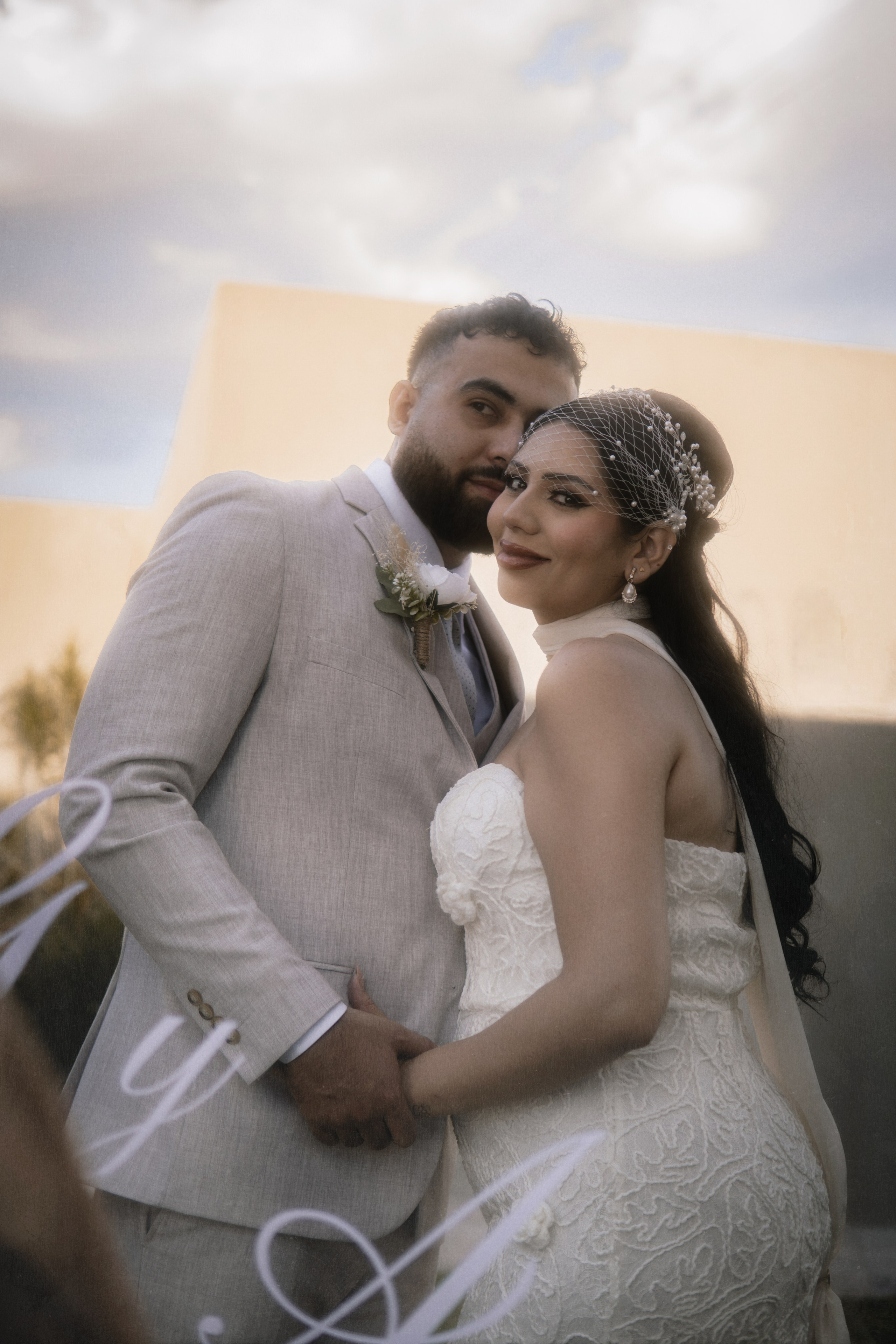 Giovanna & Alejandro. TWO MILLIMETERS
