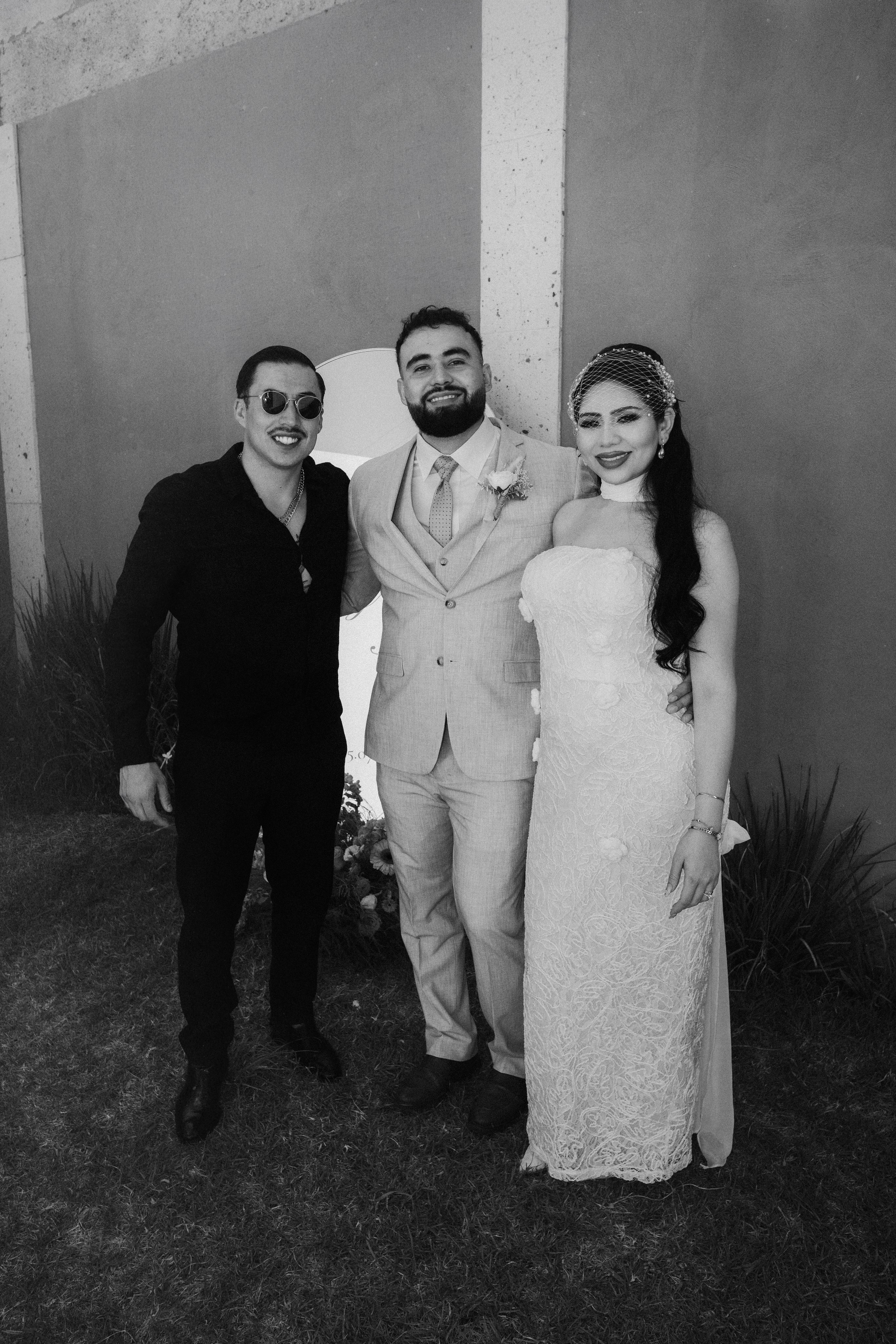 Giovanna & Alejandro. TWO MILLIMETERS