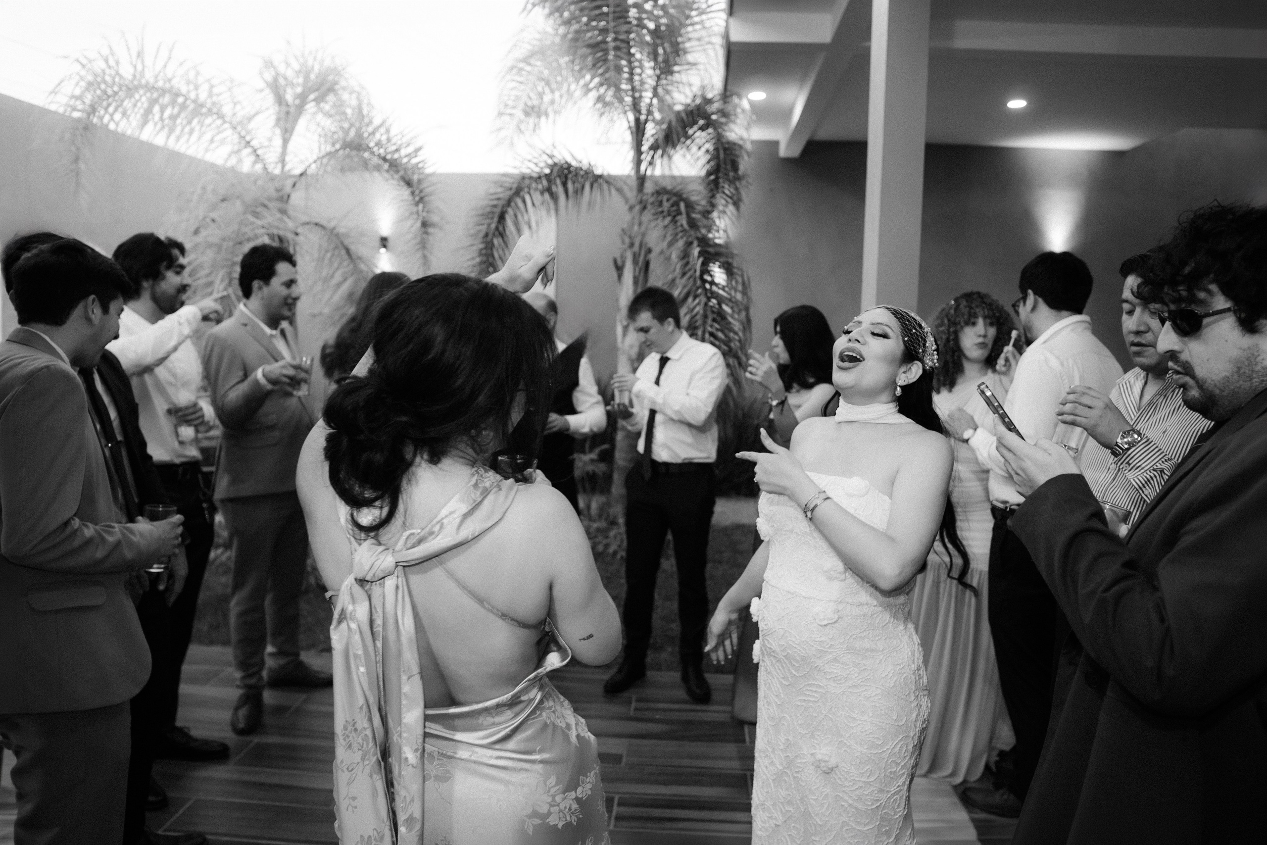 Giovanna & Alejandro. TWO MILLIMETERS
