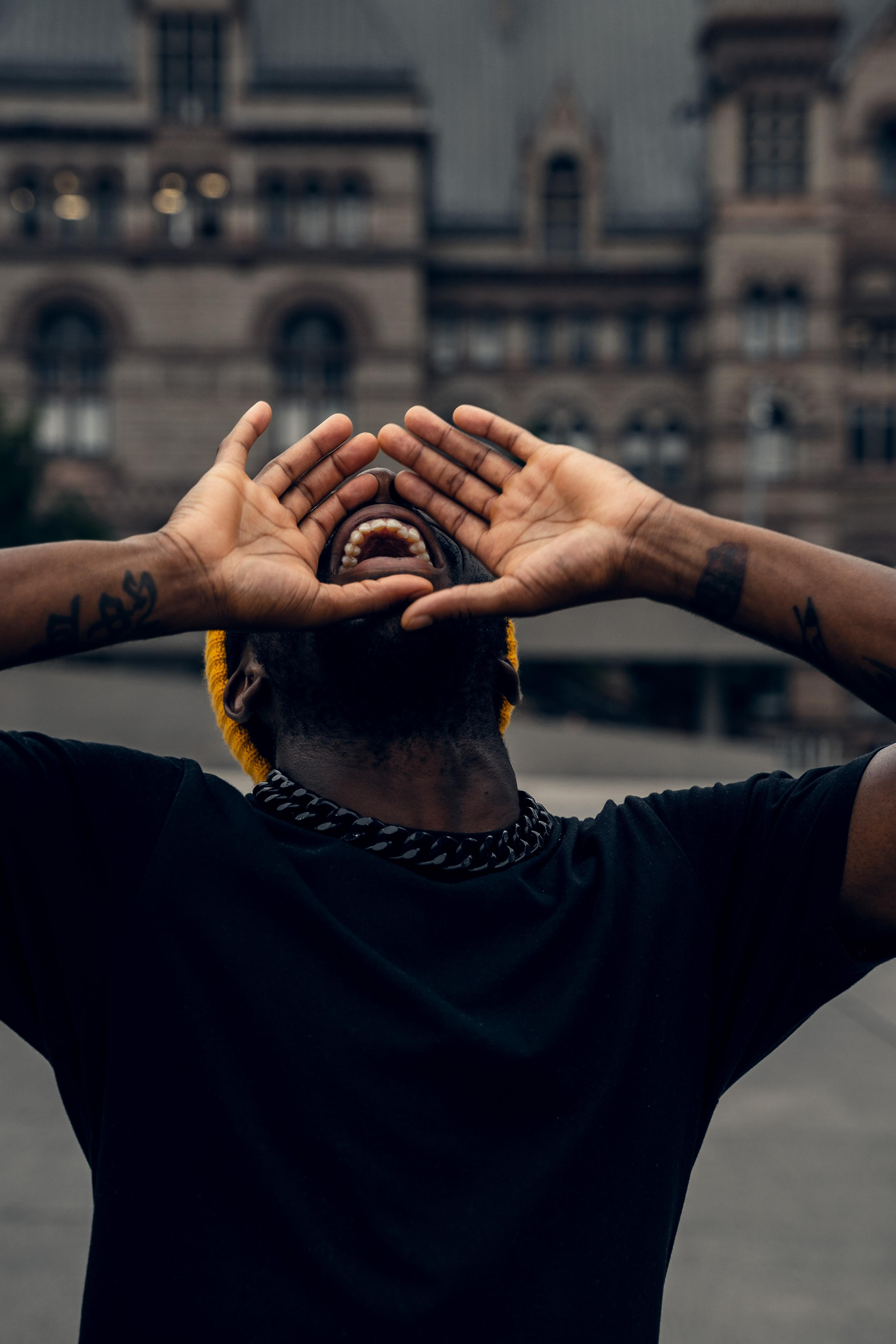 Yusso on square. Creative photograph in Toronto Dmitrii Bondarenko