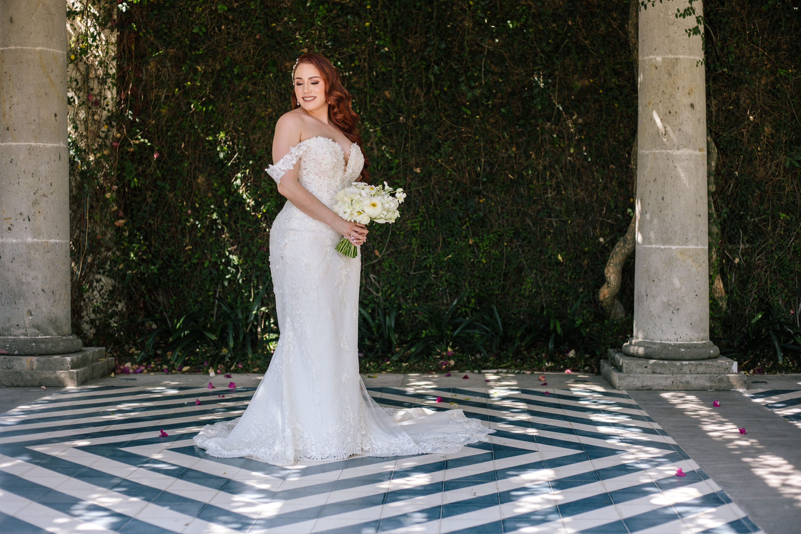 Formal. Wedding Photographer Ruth Preciado