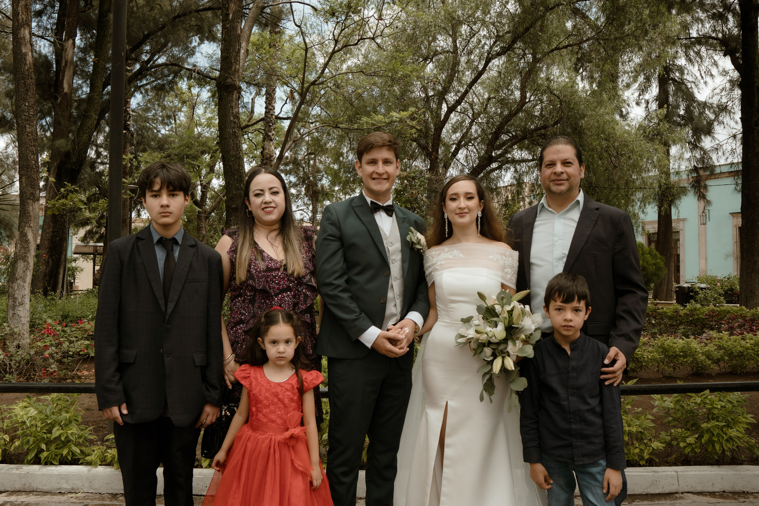 Jorge y Liliana. TWO MILLIMETERS