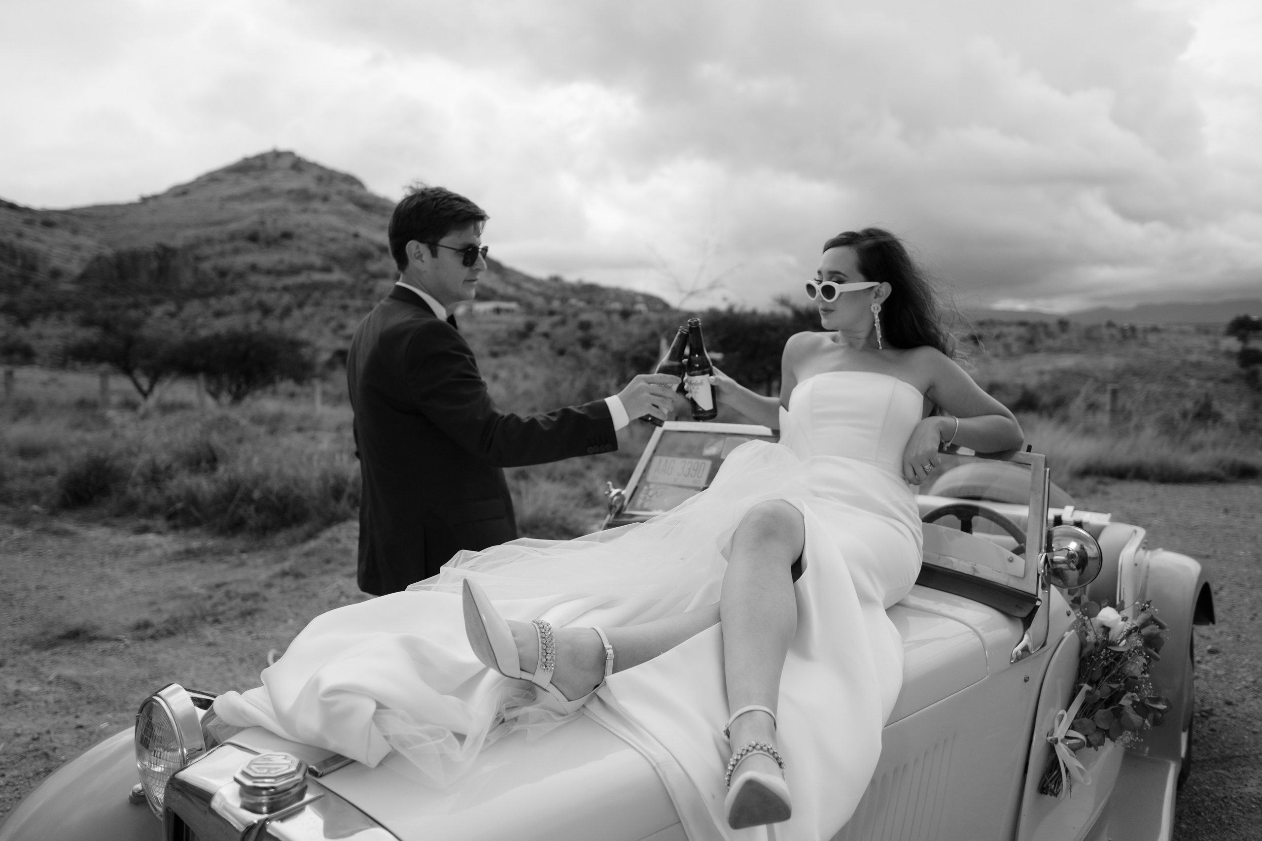 Jorge y Liliana. TWO MILLIMETERS