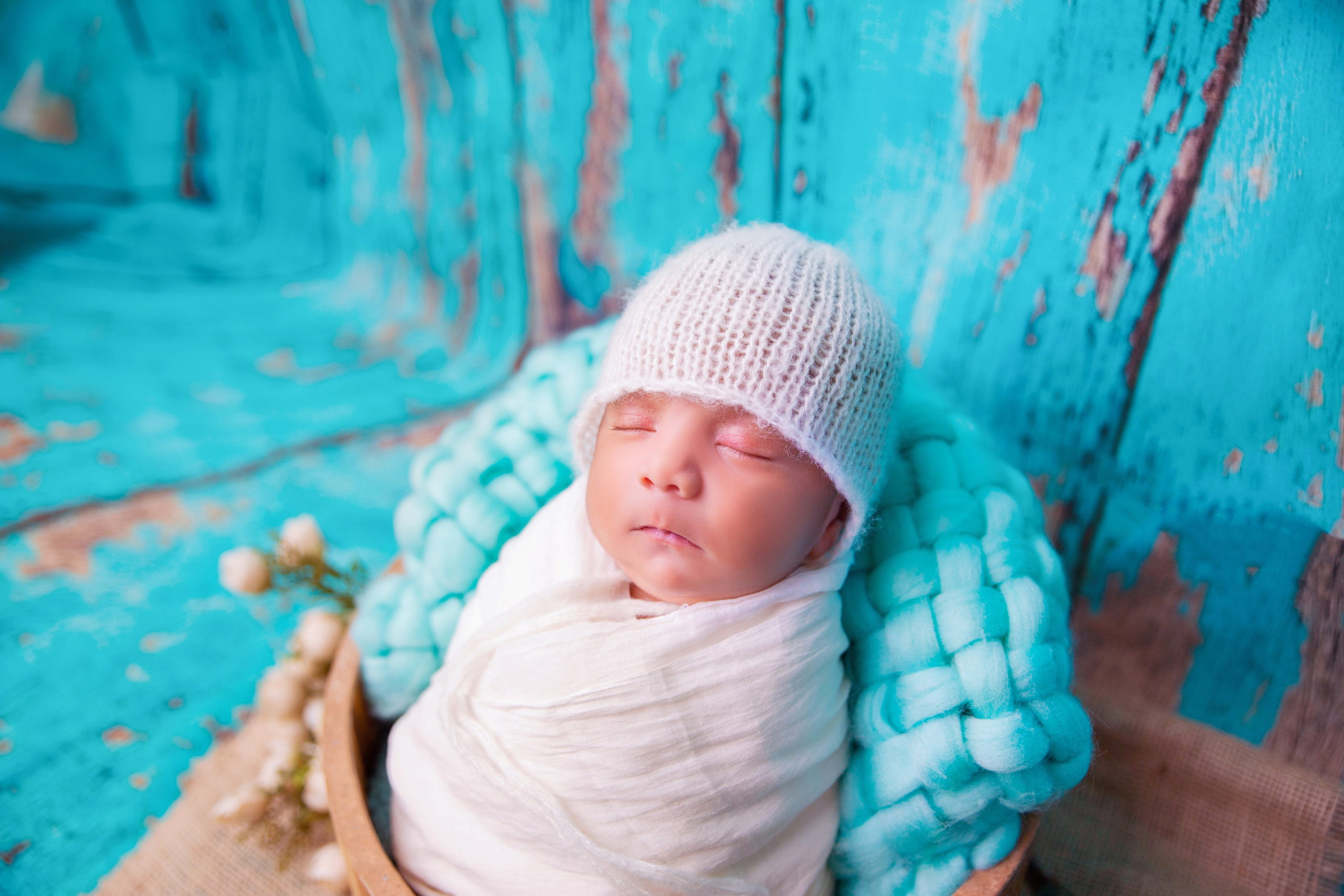 Newborns. Lifestyle and Family Photographer Faryal Saeed