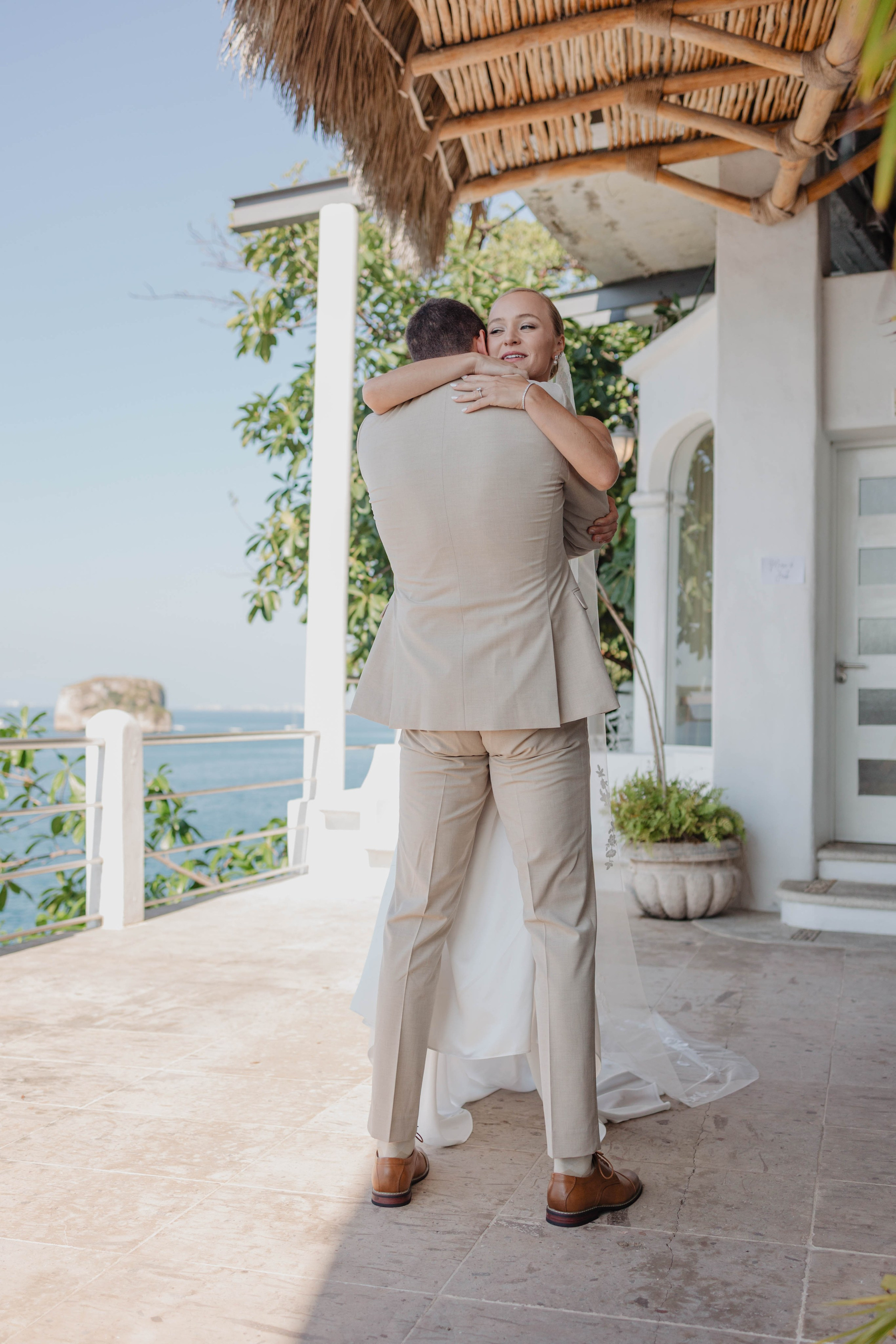 A Wedding at Casa Azul Profundo: Timeless Vows in Puerto Vallarta. Fotógrafo de Bodas en Puerto Vallarta y Riviera Nayarit | VL photo & film