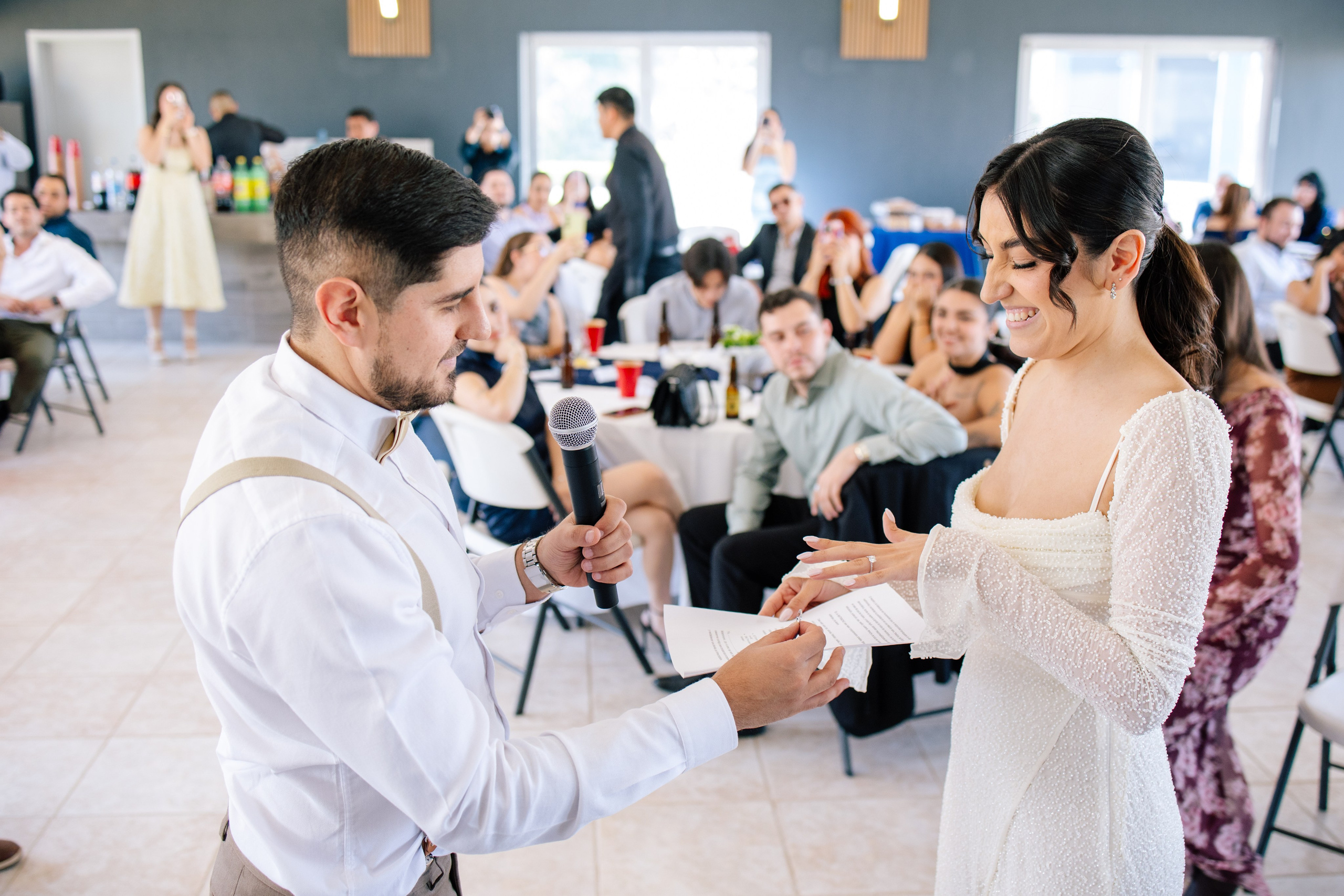 Civil. Wedding Photographer Ruth Preciado