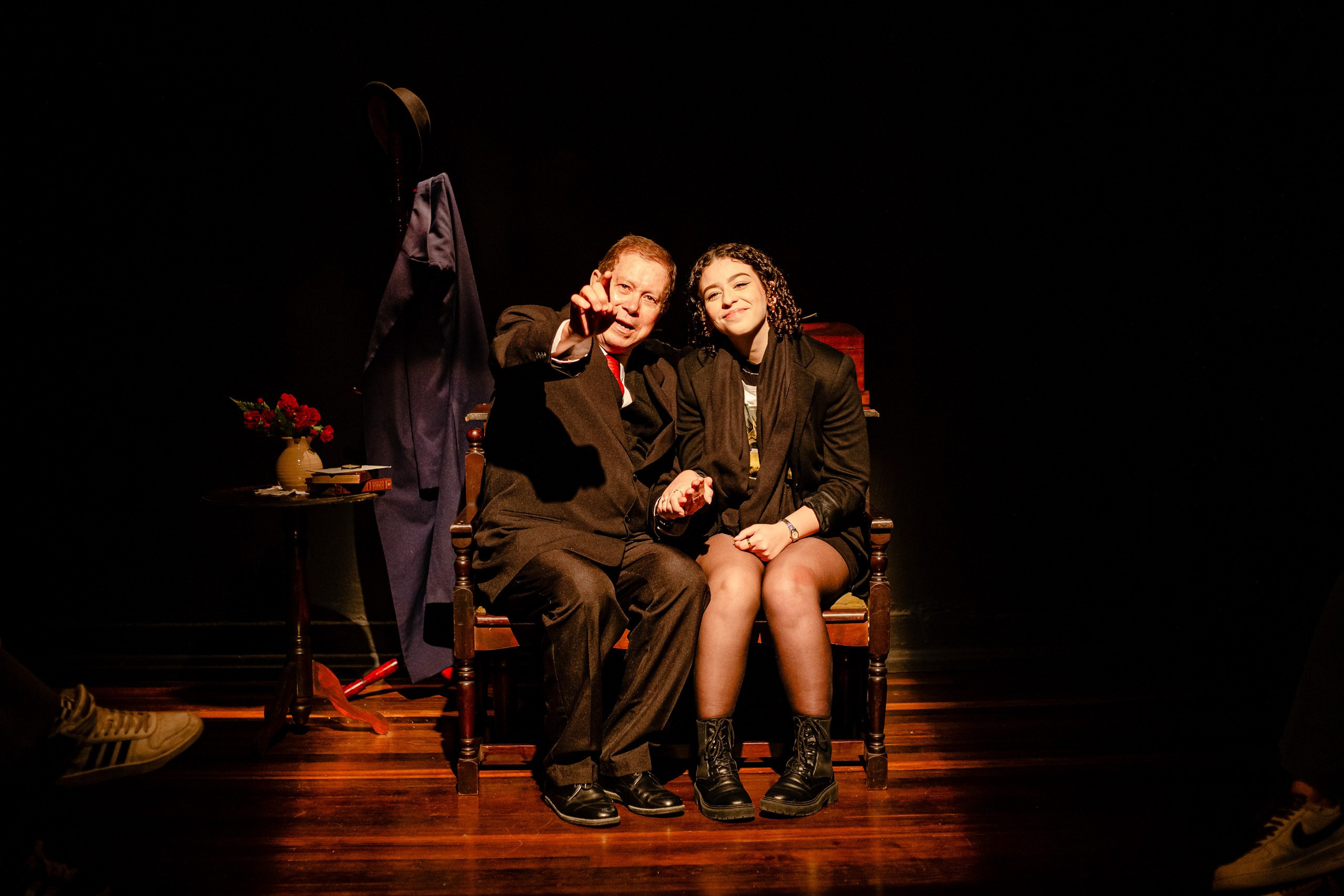 Fotografia de espetáculo teatral As Pessoas de Minha Pessoa do Valentim Schmoeler
