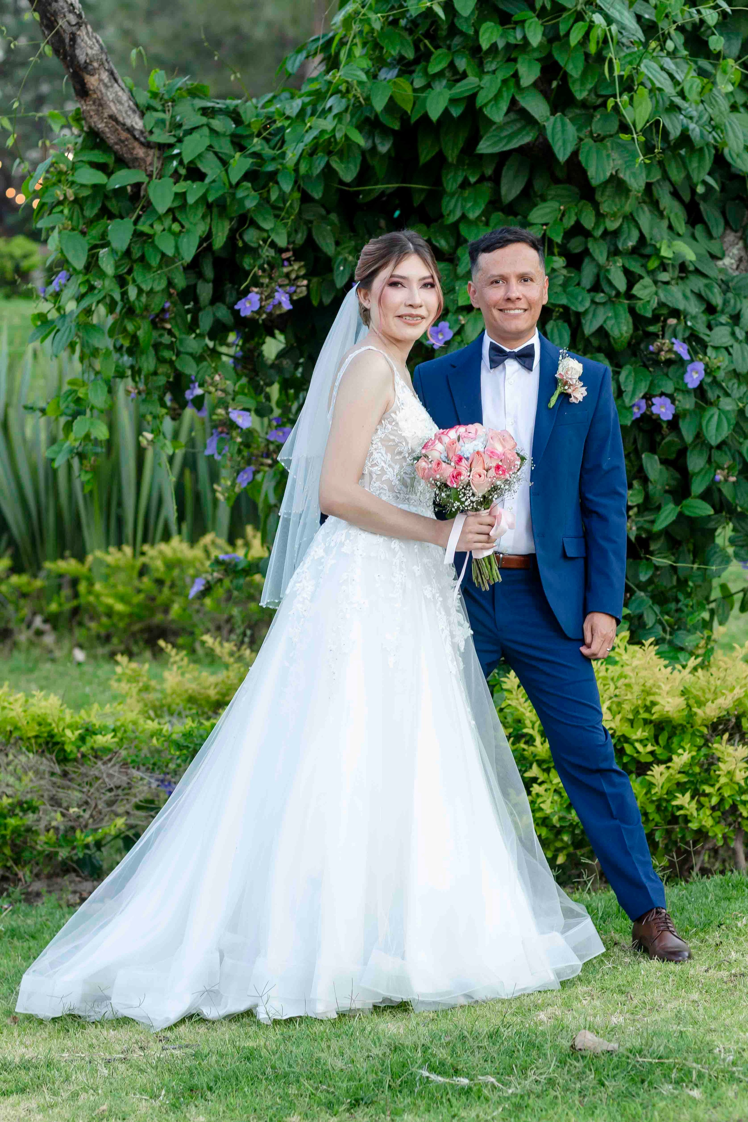 Formal. Wedding Photographer Ruth Preciado