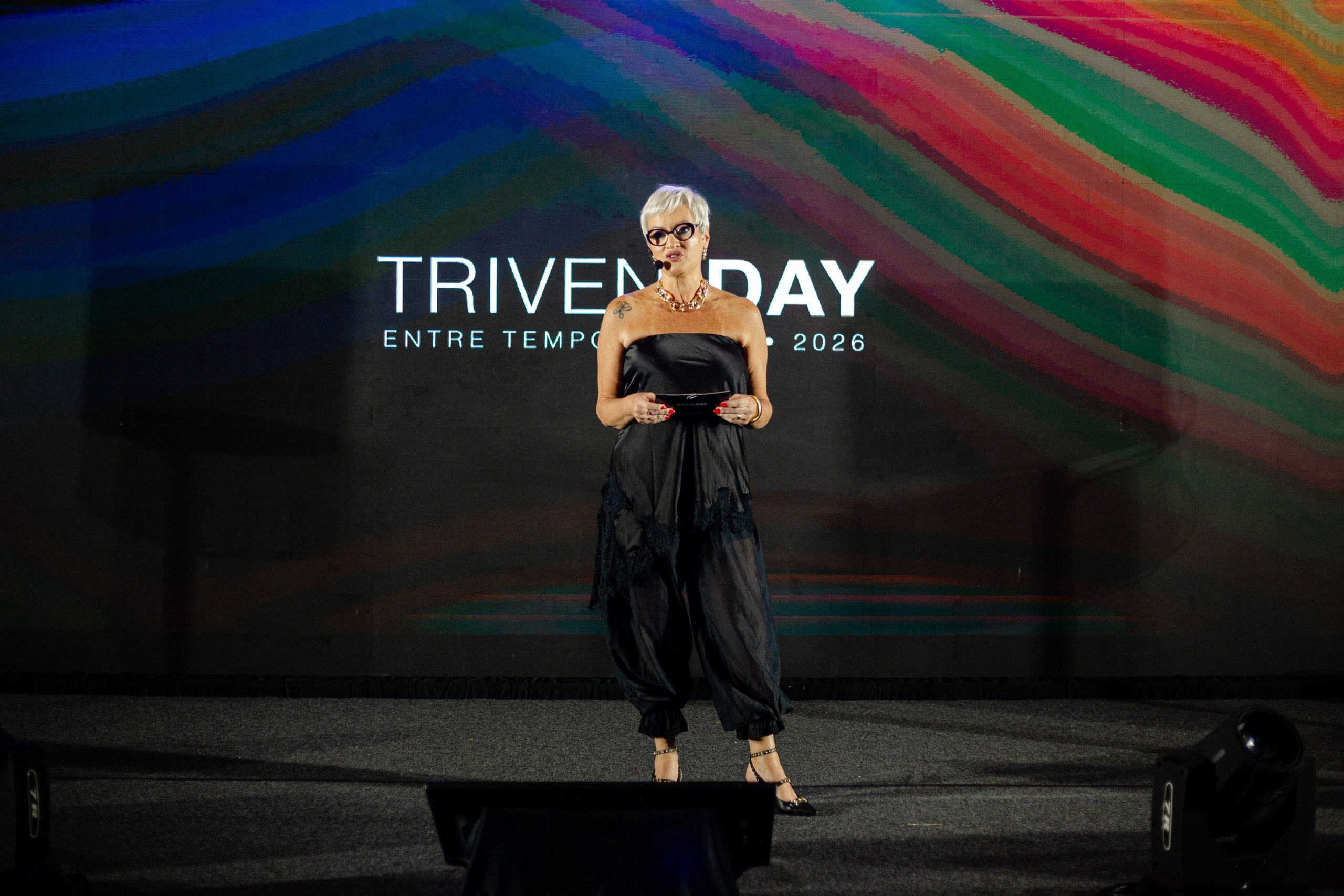 Fotografia de evento corporativo Triveni Day com César Cielo em Itajaí