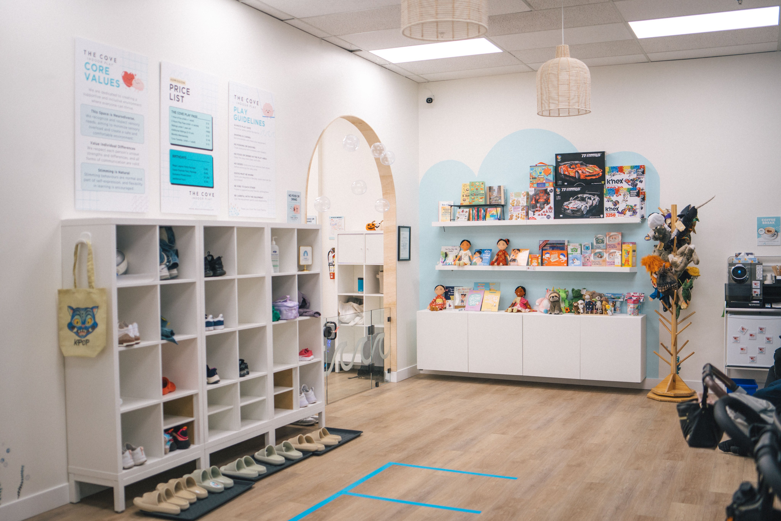 The Cove Indoor Play, New Westminster| Burnaby Portrait Photographer