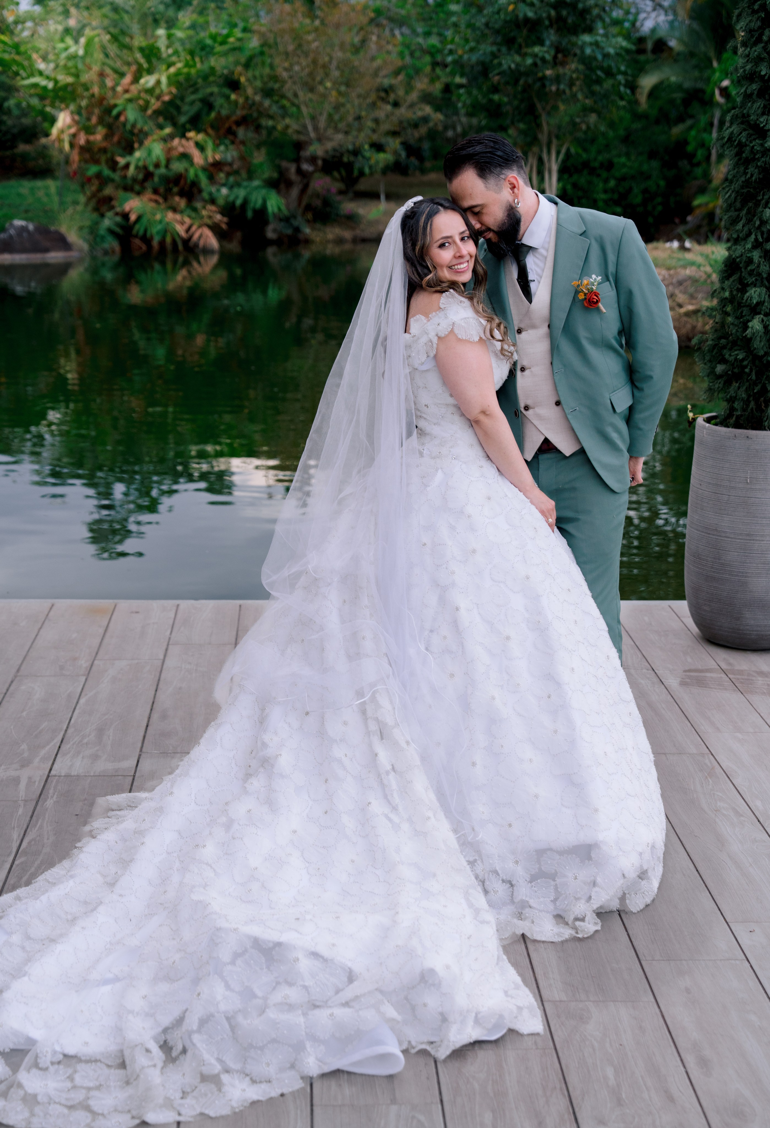 Los novios. Jose Florez wedding photographer in Colombia