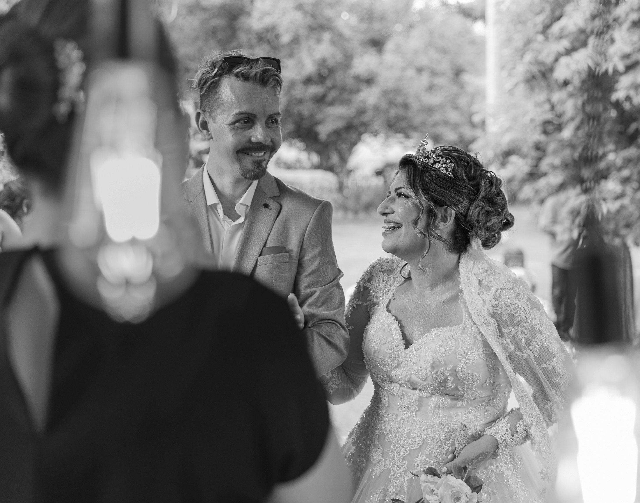 Ensaio e fotografia de casamento em São Paulo com registros naturais e emocionantes. Cada detalhe, abraço e olhar se transforma em uma lembrança especial do grande dia.