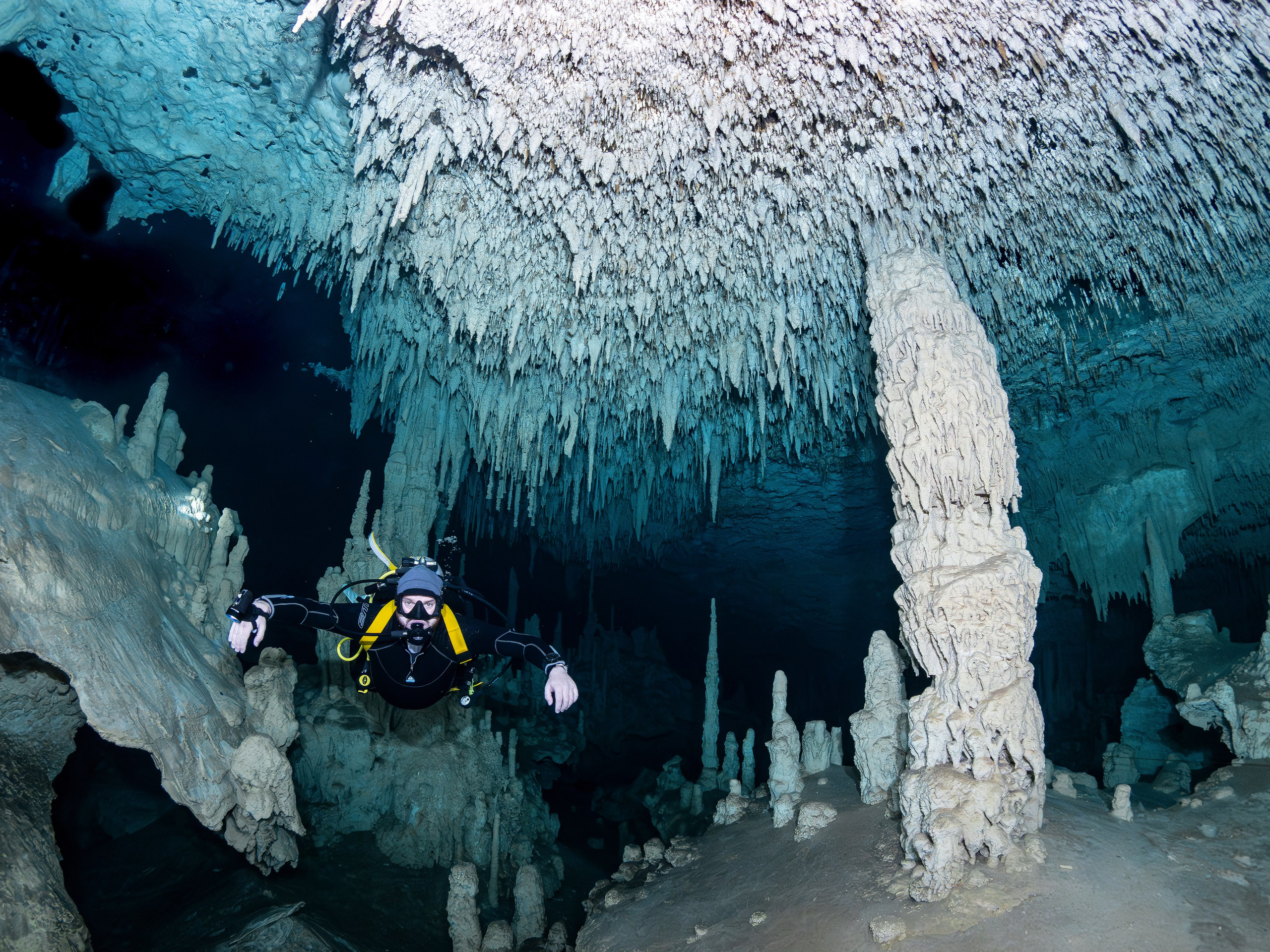 Сenote. Your photographer on land and under water— Alexey Zaytsev