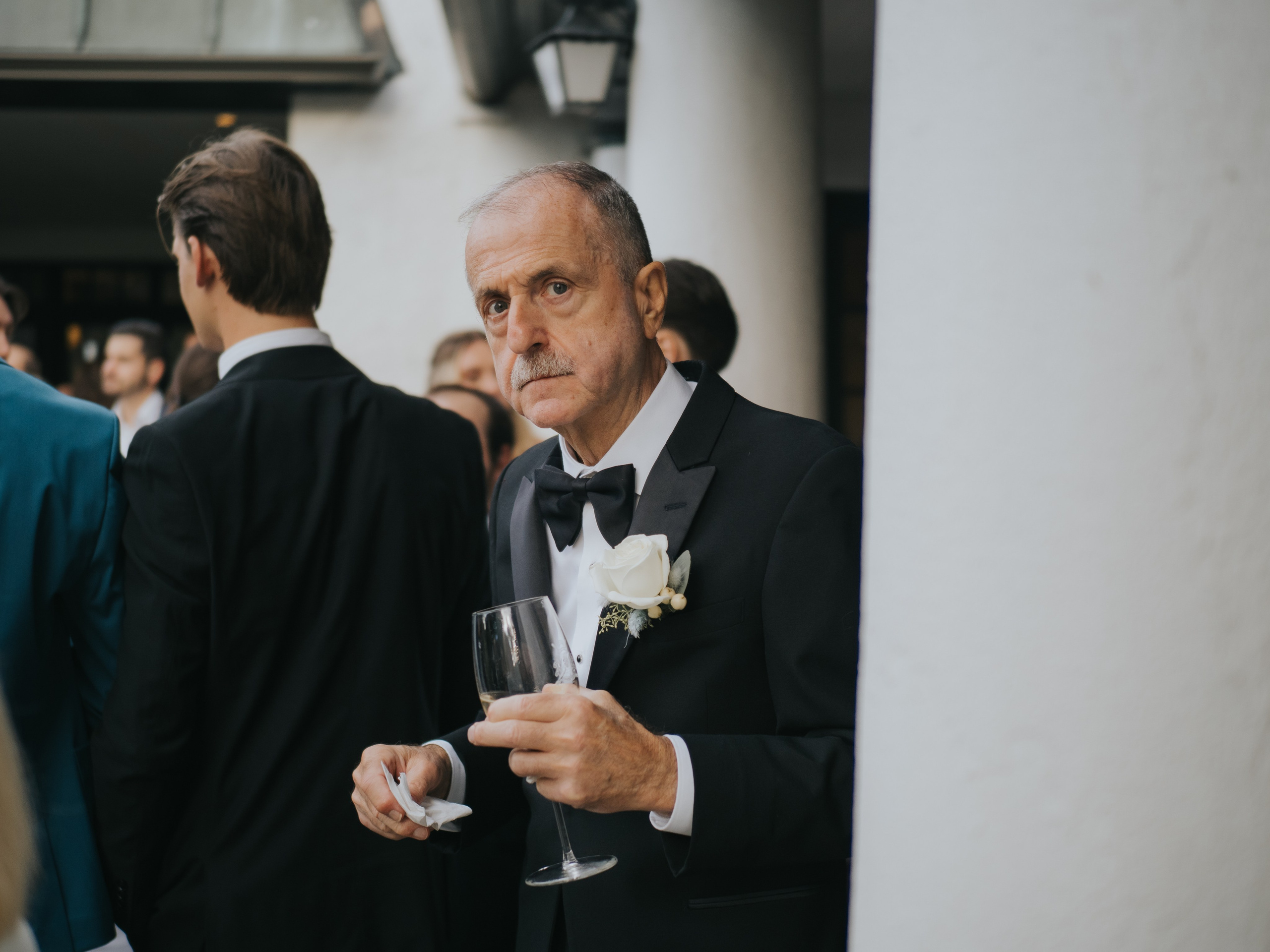 Wedding of Cassandra and Loïc in Beaconsfield, Montreal. Montreal Wedding Photographer — Muriel Oe Photo