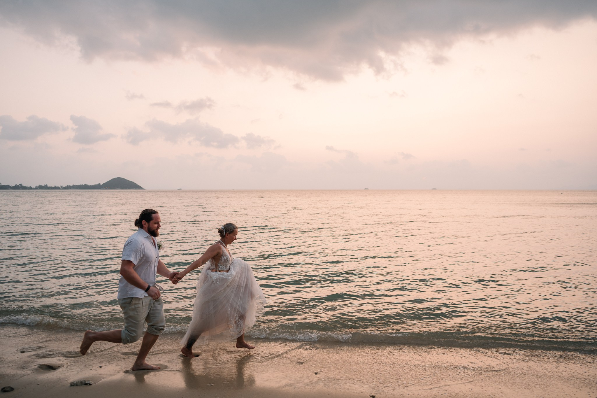 Family and Friends Beach Wedding in Koh Samui, Thailand