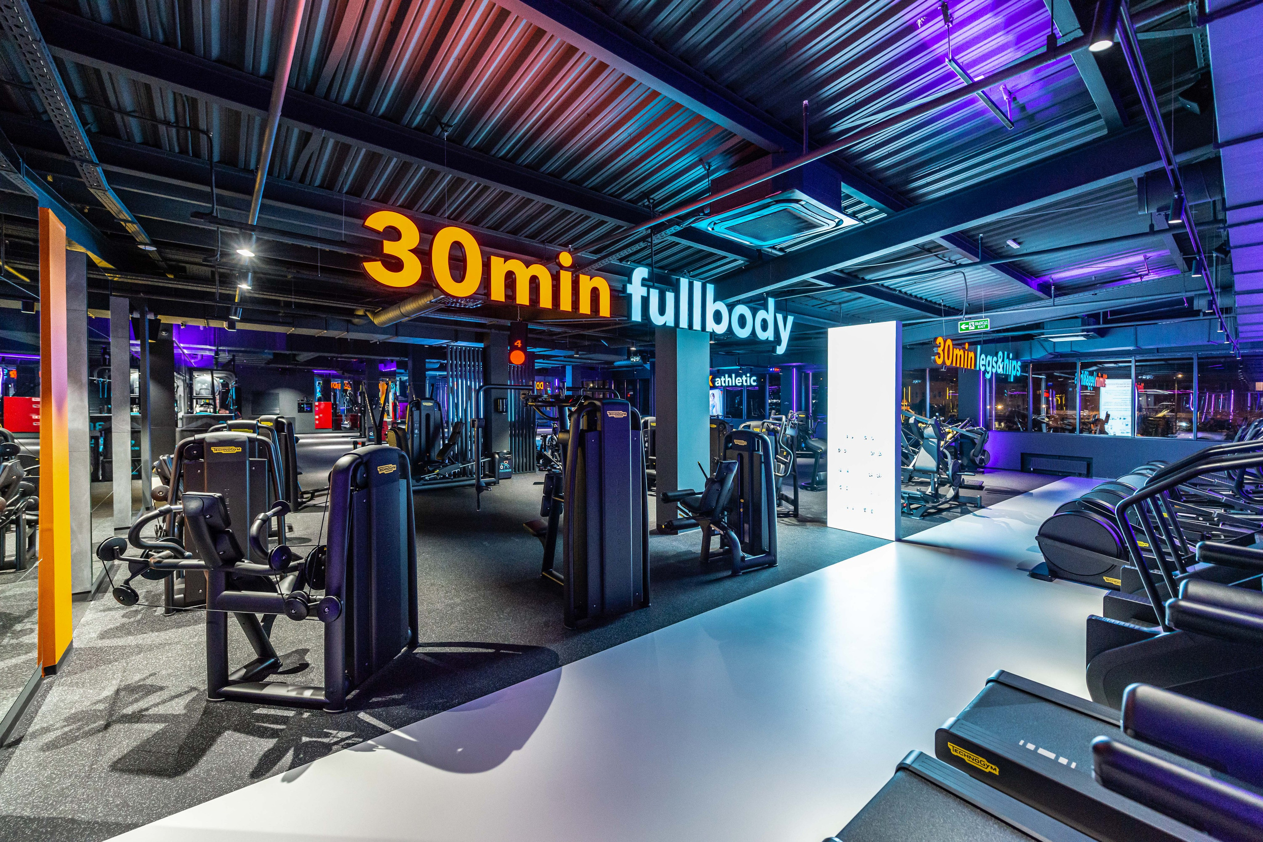 Фитнес-клуб DDX Fitness в Некрасовке. FOTÓGRAFO MÉXICO QUINTANA ROO