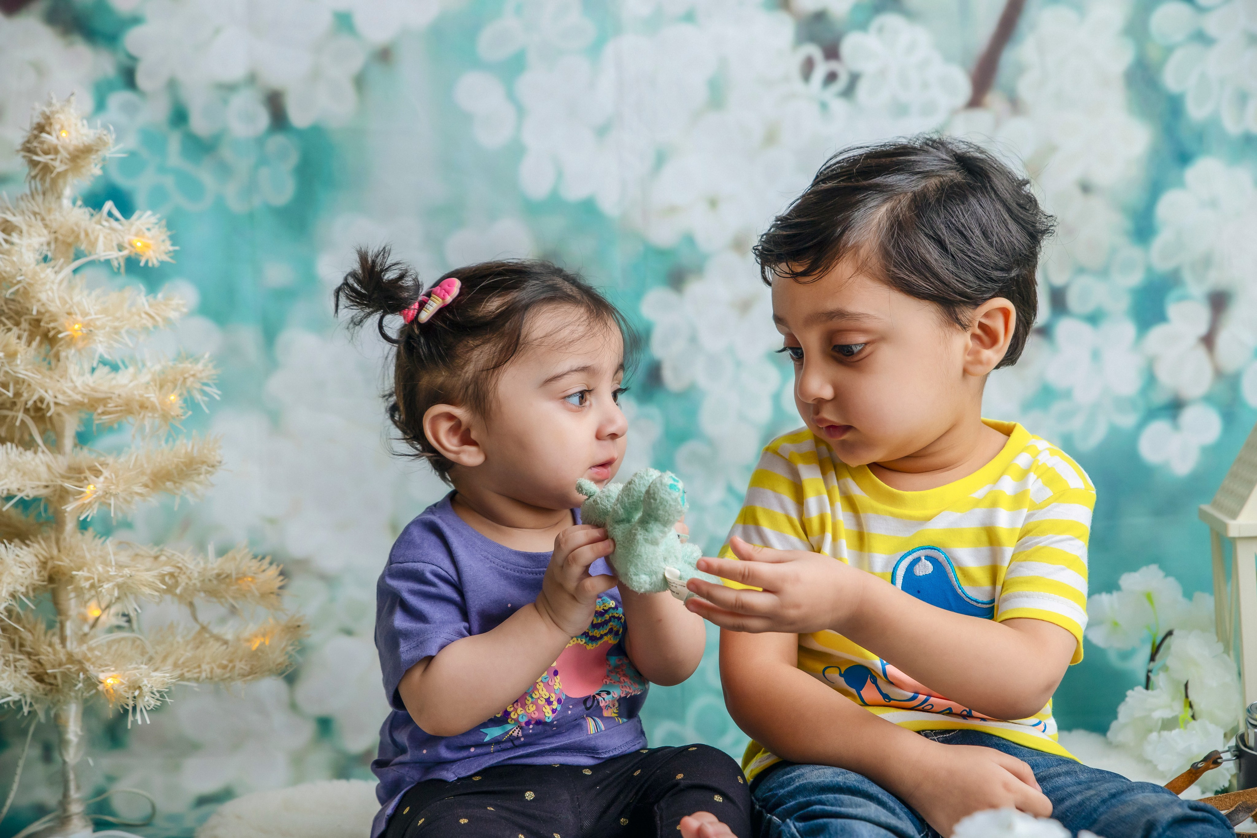 Siblings. Lifestyle and Family Photographer Faryal Saeed