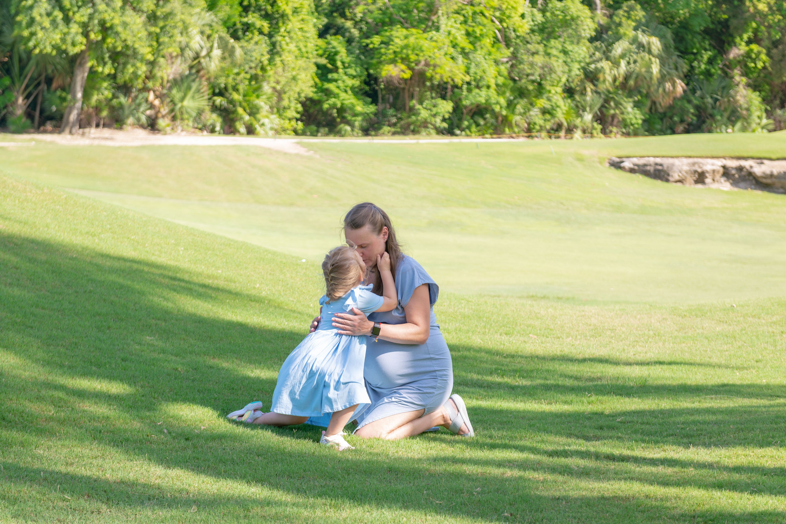 Family Maternity Photoshoot: Waiting for a New Miracle. PHOTOGRAPHER QUINTANA ROO