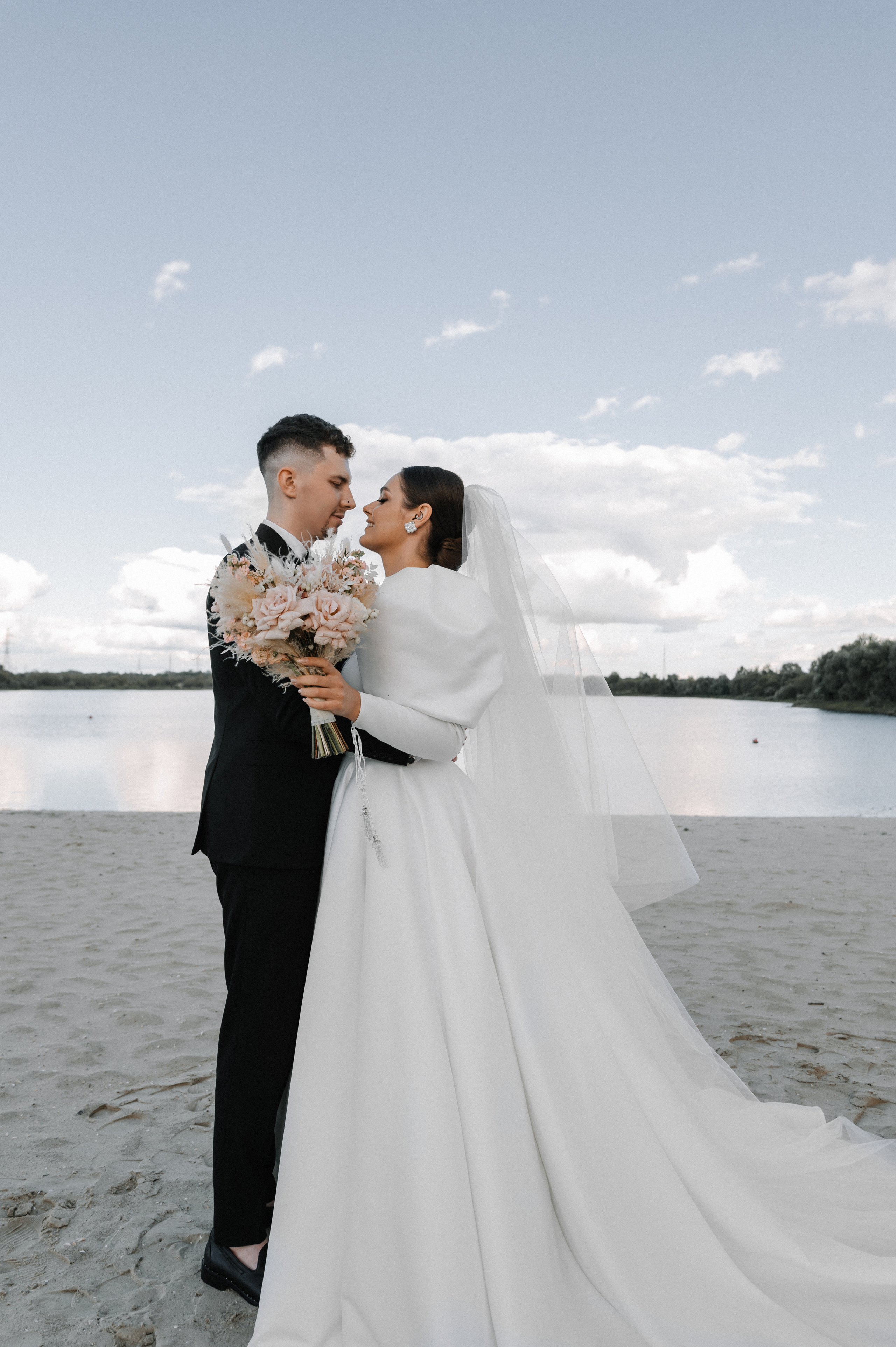 Julia i Vlad. Nika Stoma — fotografka i blogerka w Europie i Azji