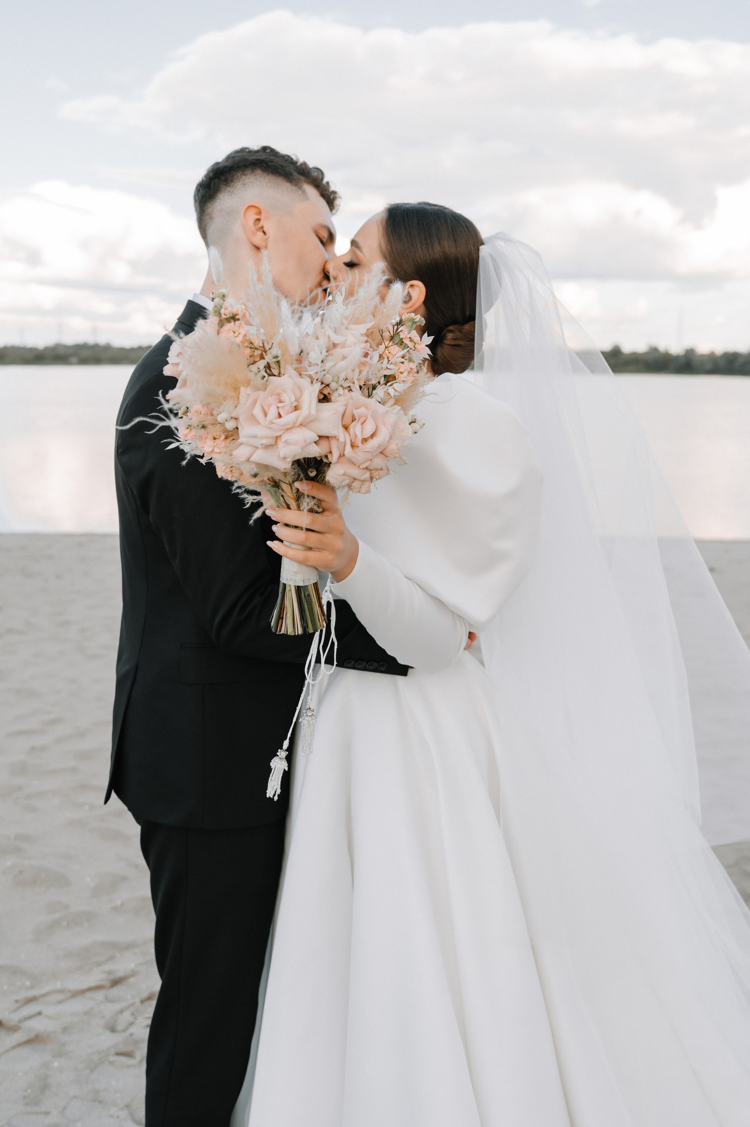 Julia i Vlad. Nika Stoma — fotografka i blogerka w Europie i Azji