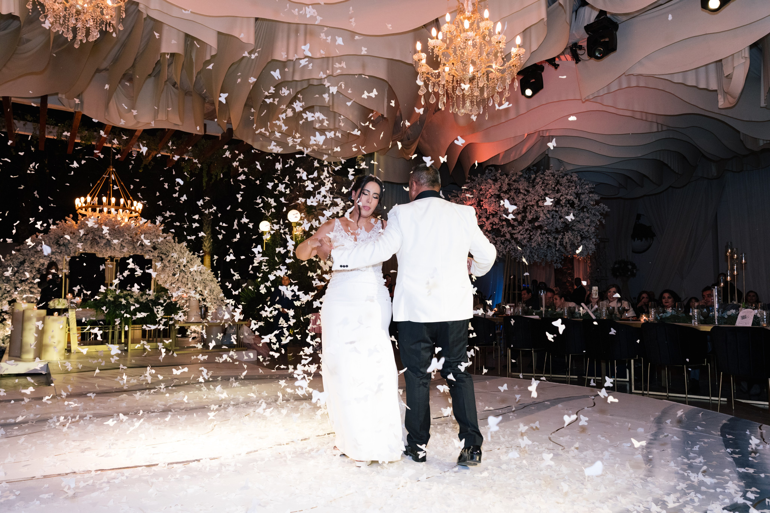 Alejandra y Salvador. Wedding Photographer Ruth Preciado