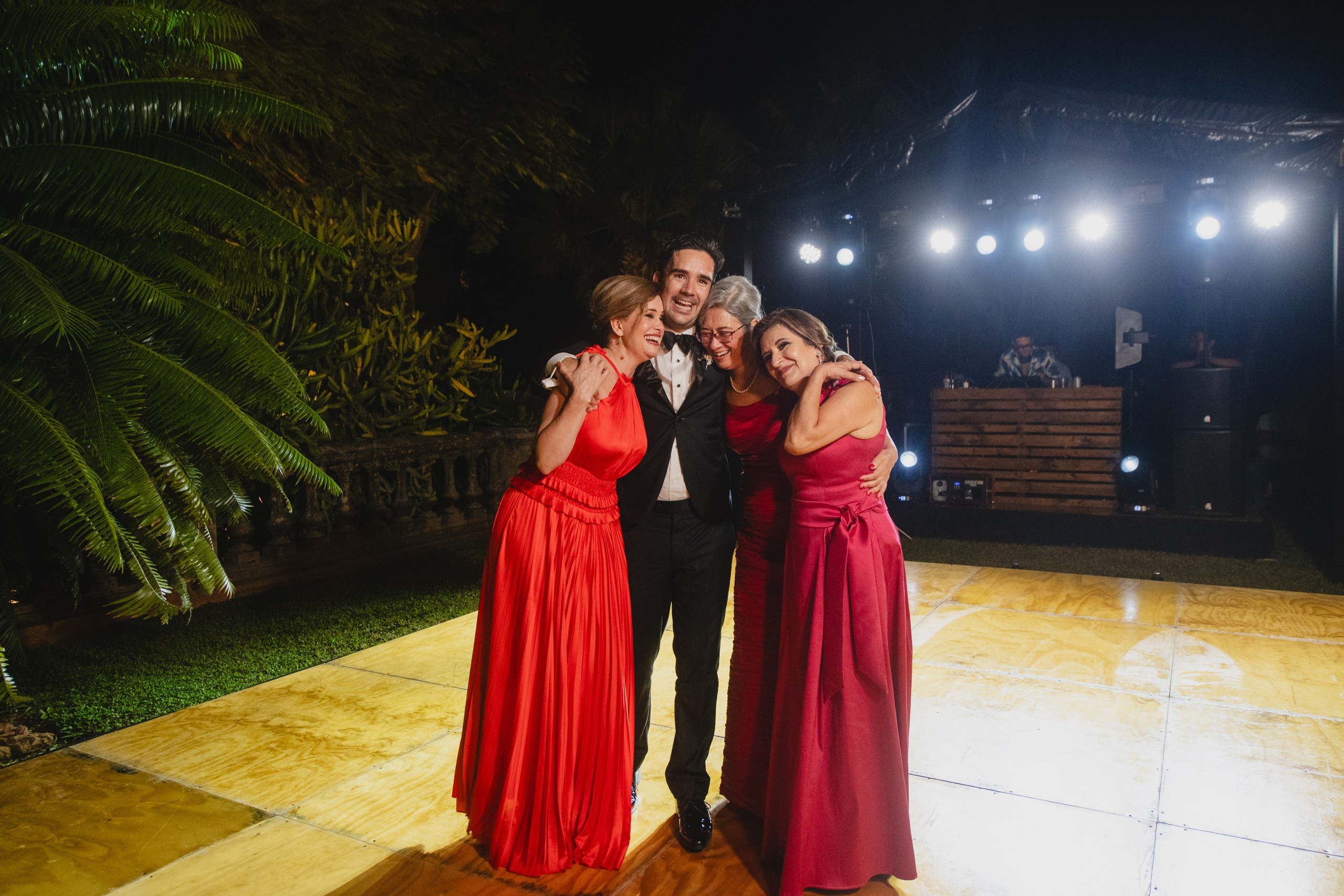 Sasha & Mike. Antonio Soberano Photography
