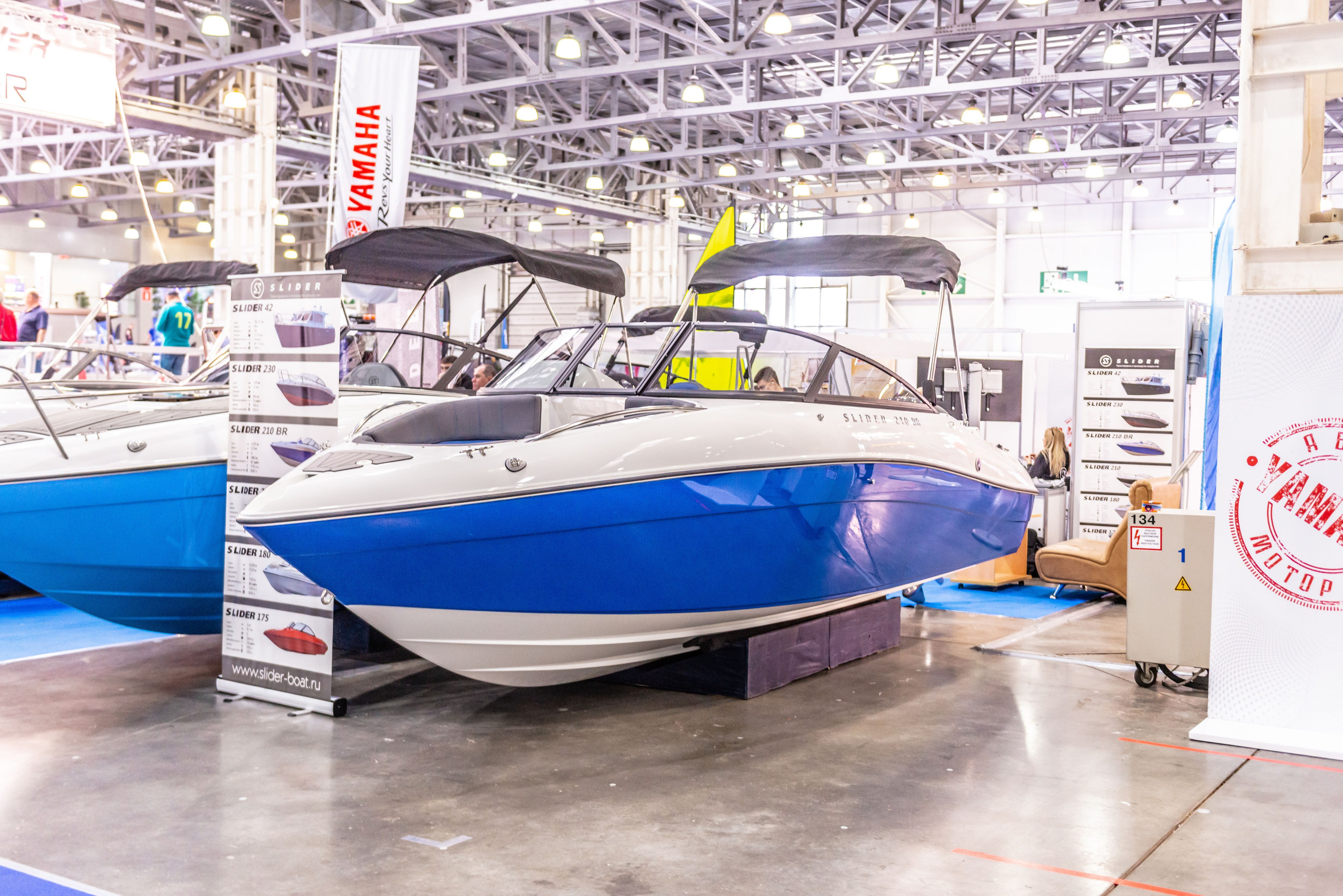 Фотосъемка лодок на Moscow Boat Show 2022. PHOTOGRAPHER QUINTANA ROO
