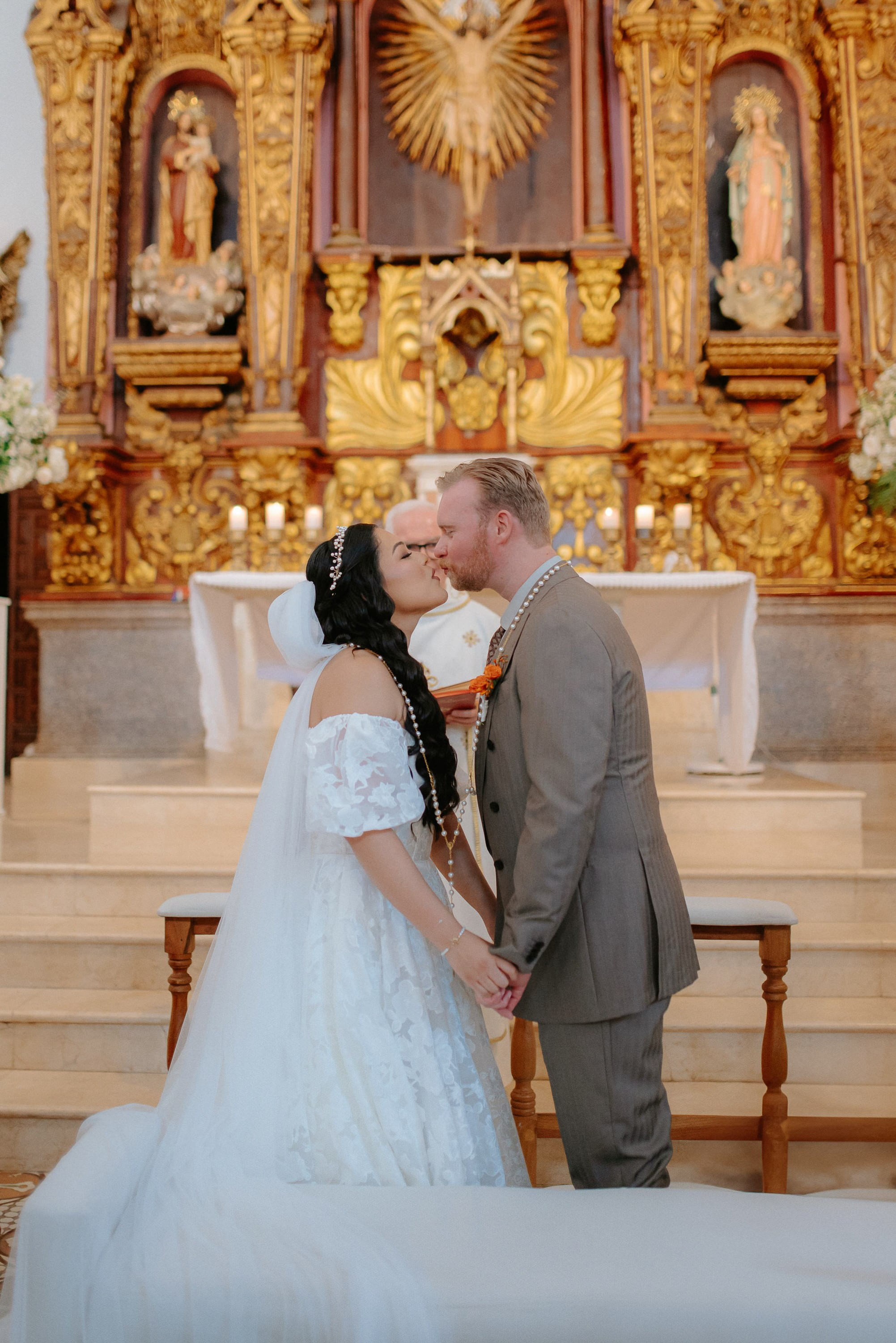Cindy + Garrett | Destination Wedding Photos in Cartagena 2025 – César Vanegas Photography. César Vanegas Photography | Wedding & Travel Photographer | Cartagena, Colombia