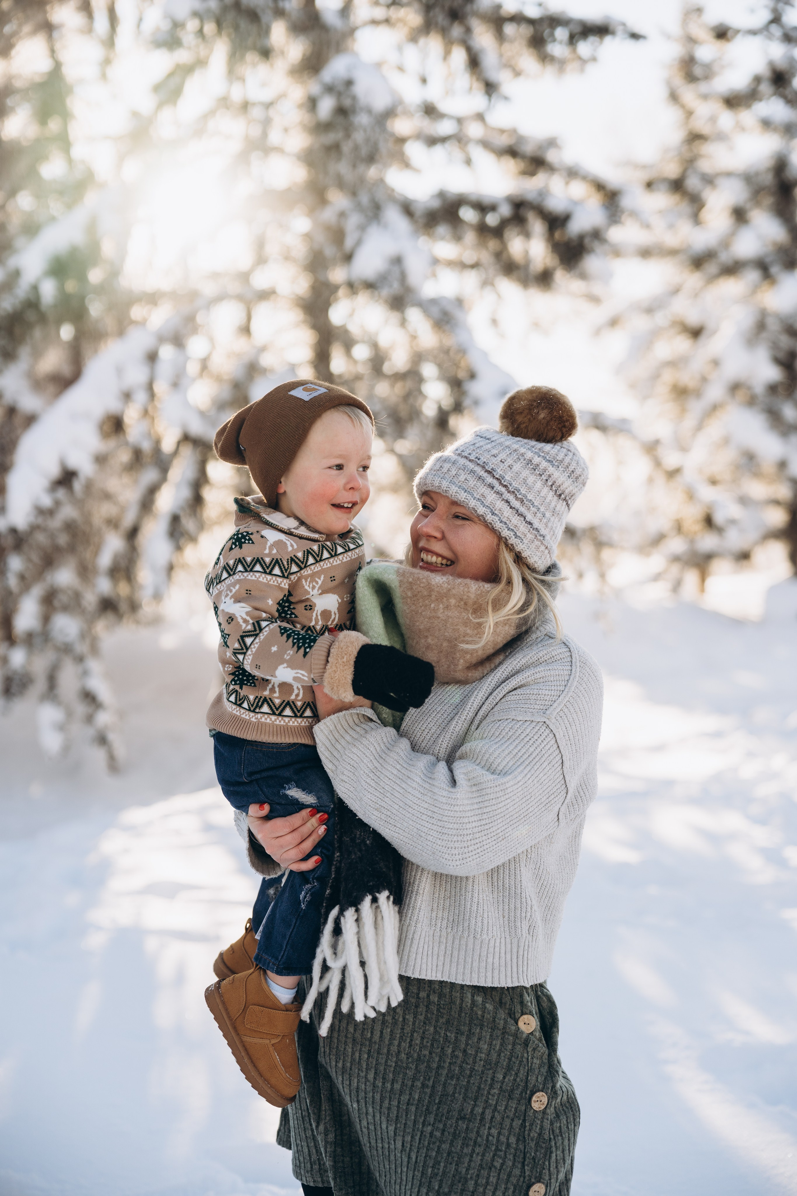 Katie & fam. Calgary Wedding & Lifestyle Photographer — Yevhen Polishchuk