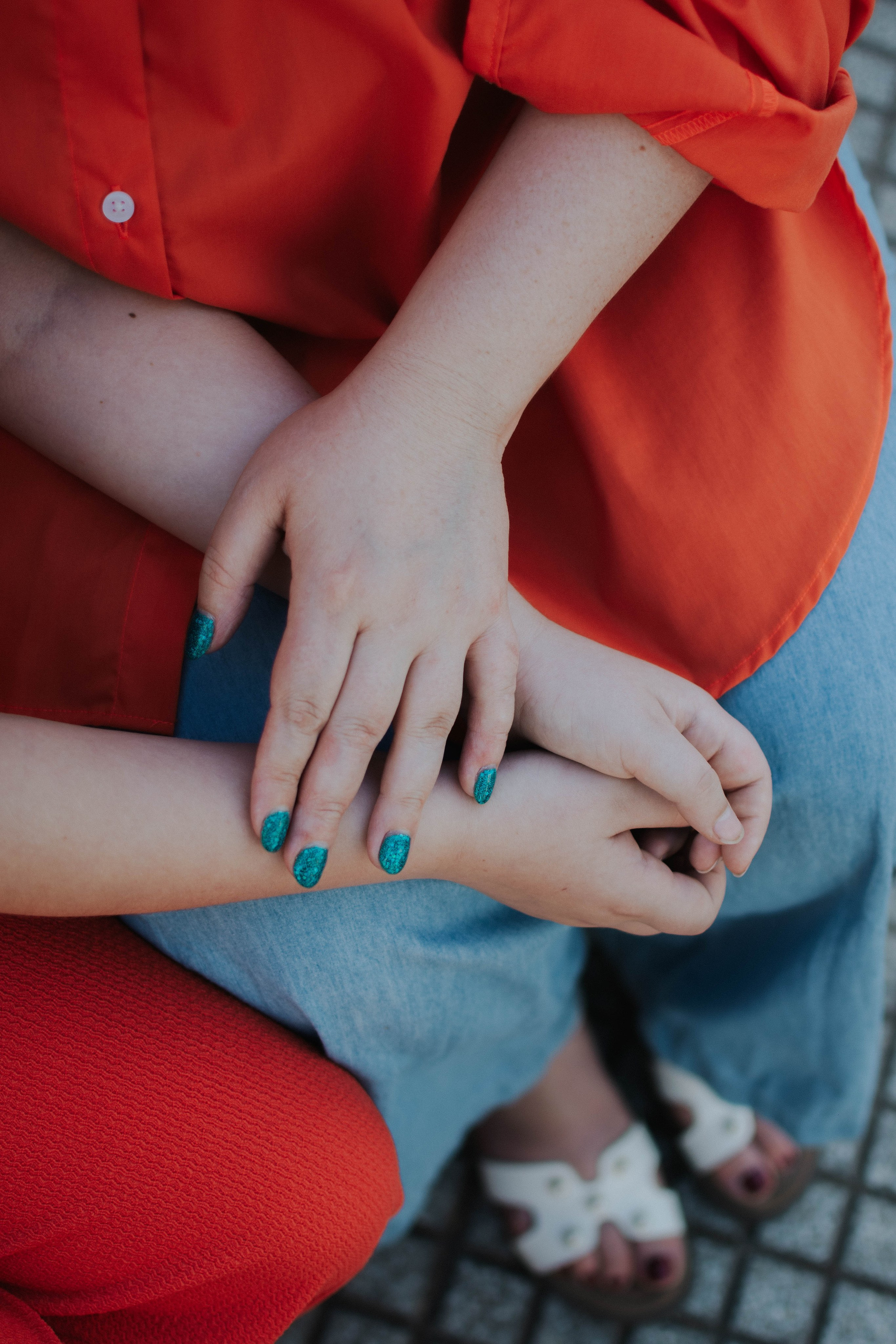 Mother and daughter. Buenos Aires. Photography. Photographer @elmirkami in the city of Buenos Aires