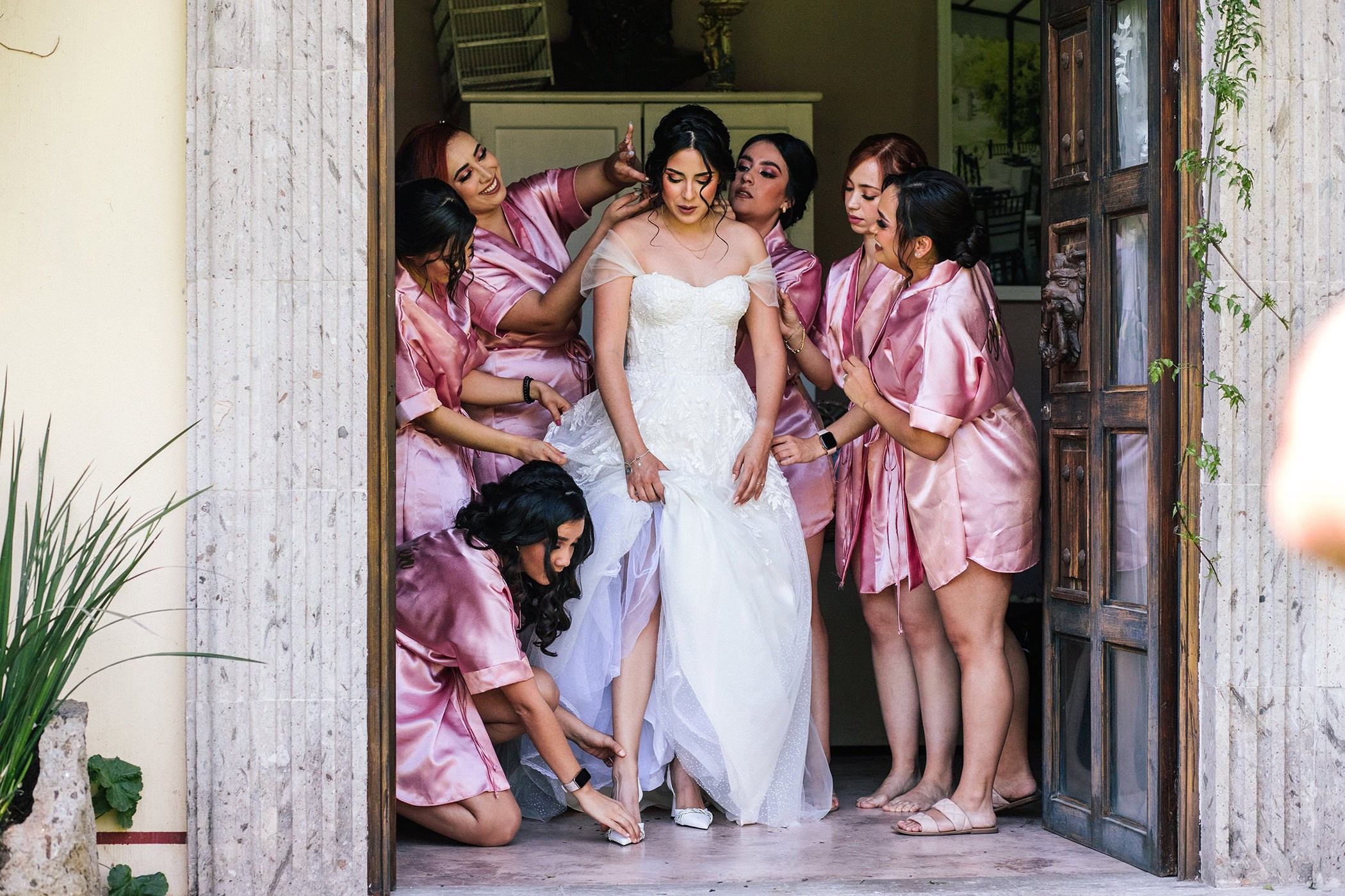 Preparativos /Getting Ready. Wedding Photographer Ruth Preciado