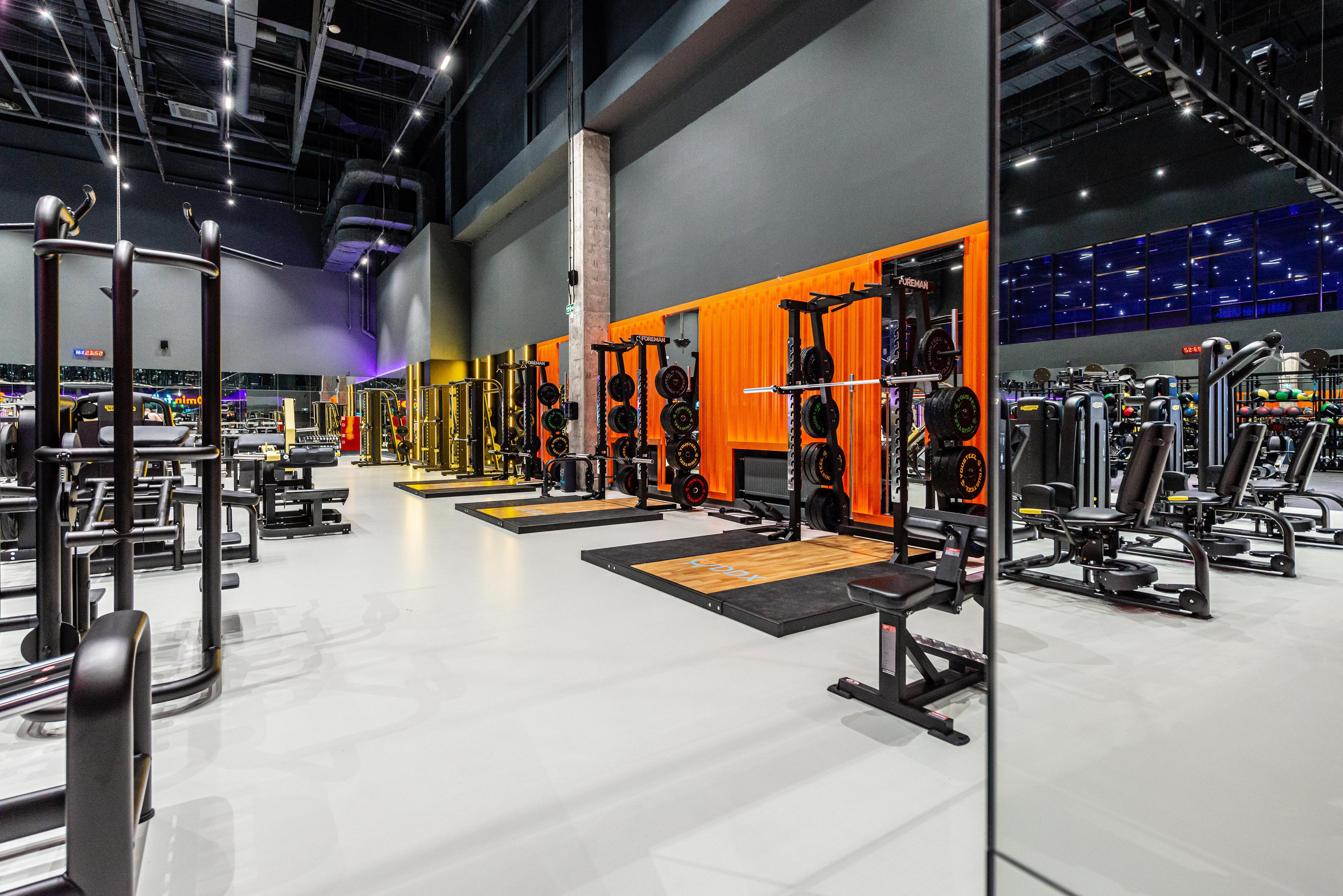 DDX Fitness в ТЦ Место встречи Янтарь. PHOTOGRAPHER QUINTANA ROO