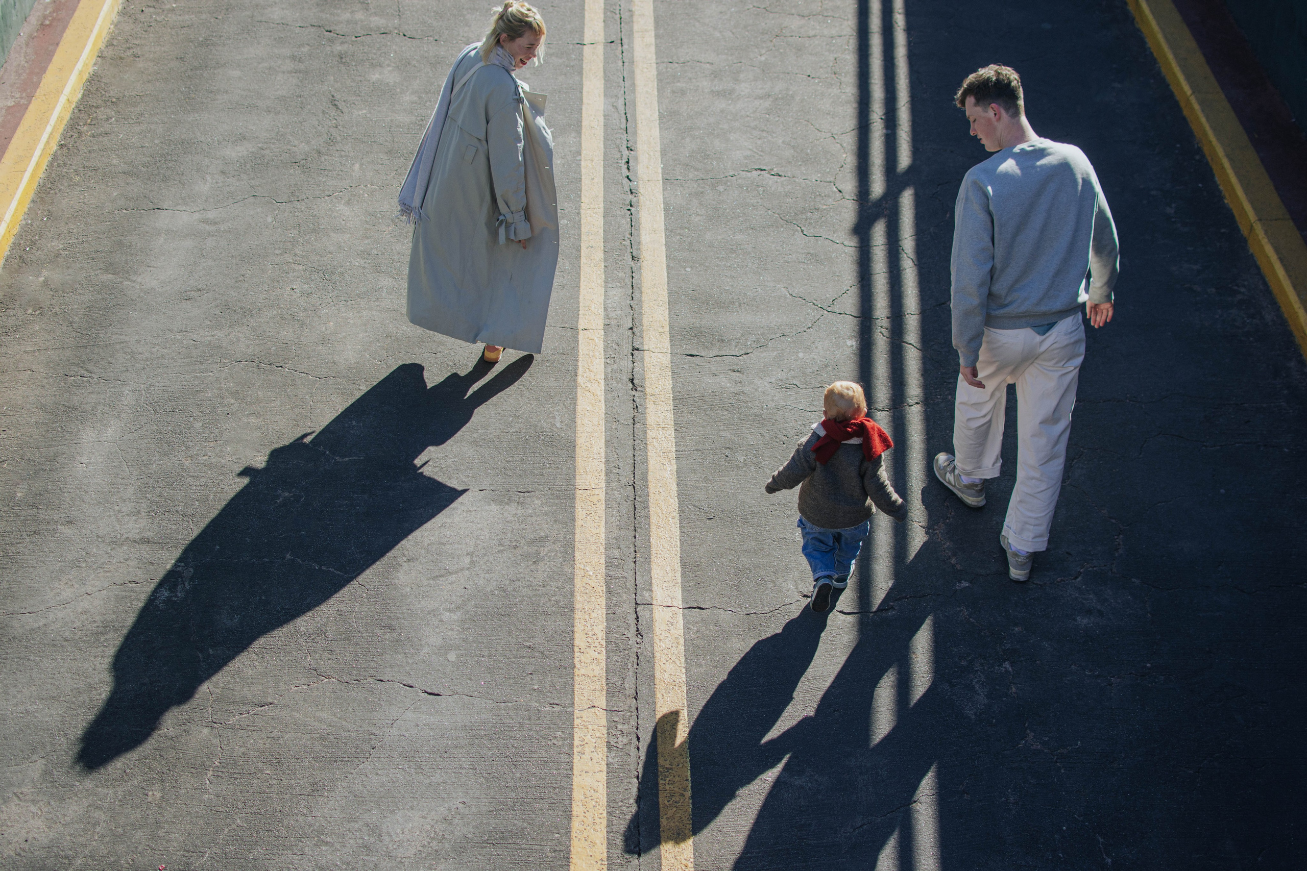 Family photo shoot. Buenos Aires. Photographer @elmirkami in the city of Buenos Aires