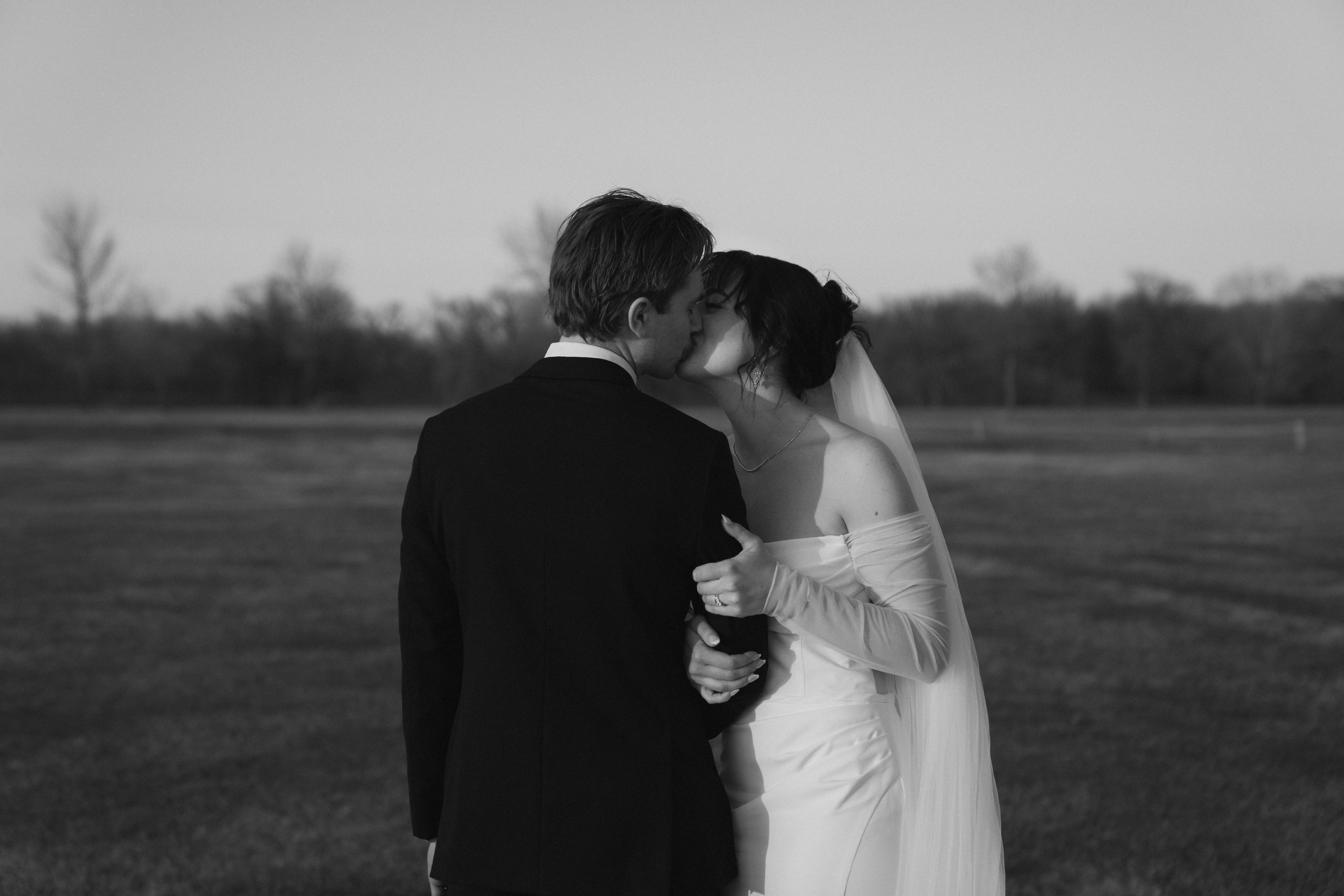 Wedding Genivieve and Tyson. Photographer Viktoriia Skavronskaya