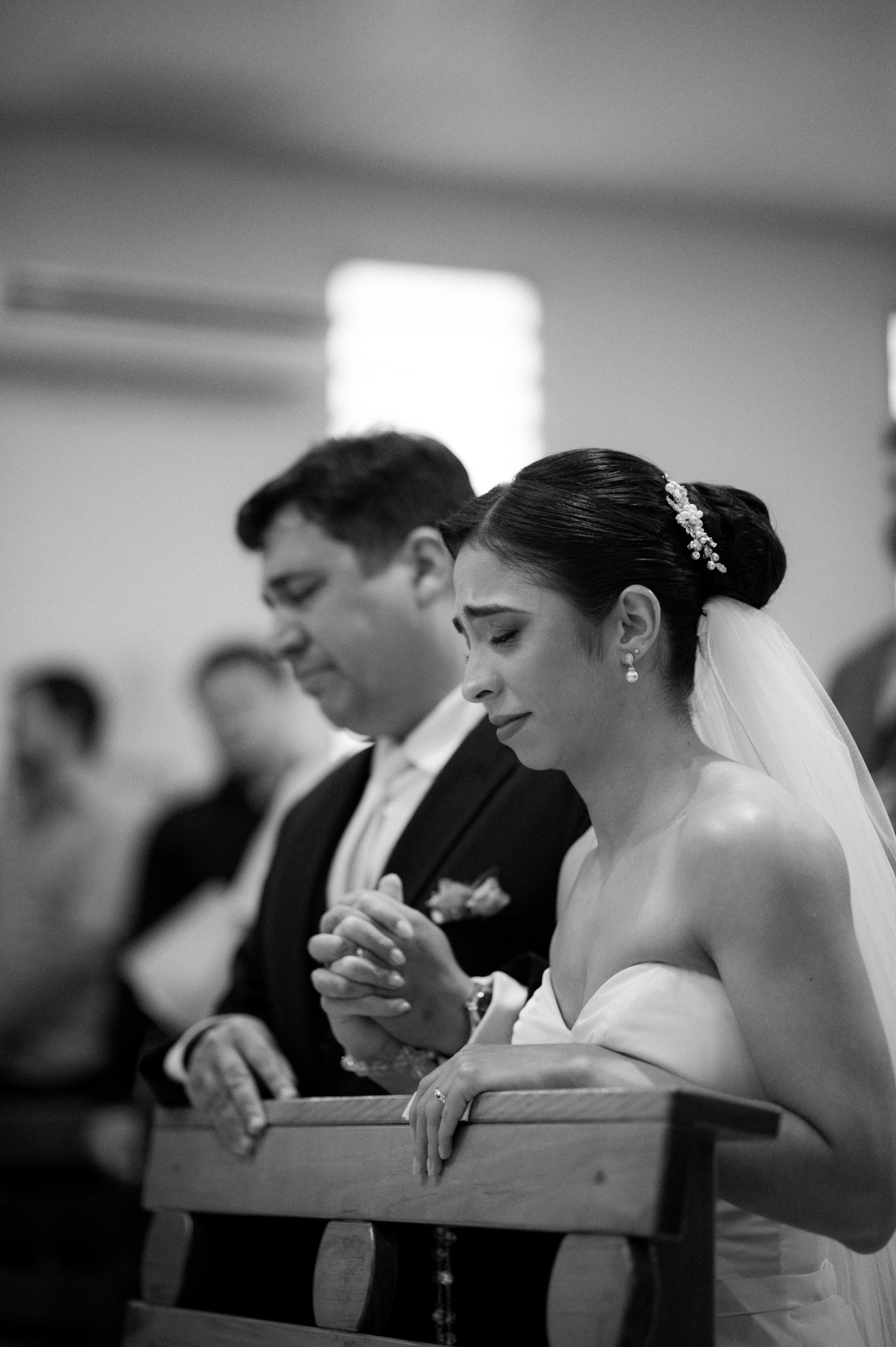 Thaís e José | Cerimônia Católica. Arthur Alves Fotografia