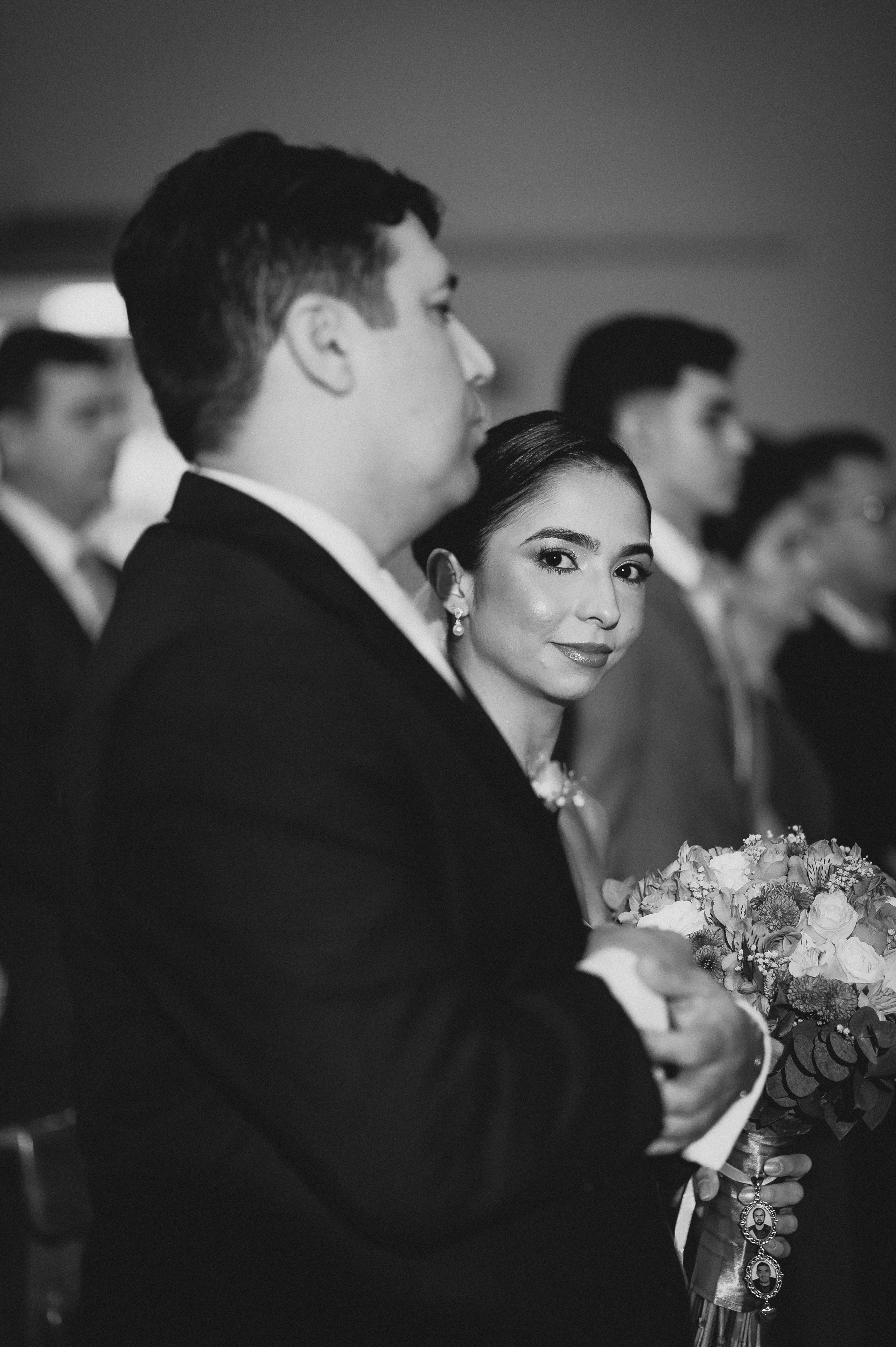Thaís e José | Cerimônia Católica. Arthur Alves Fotografia