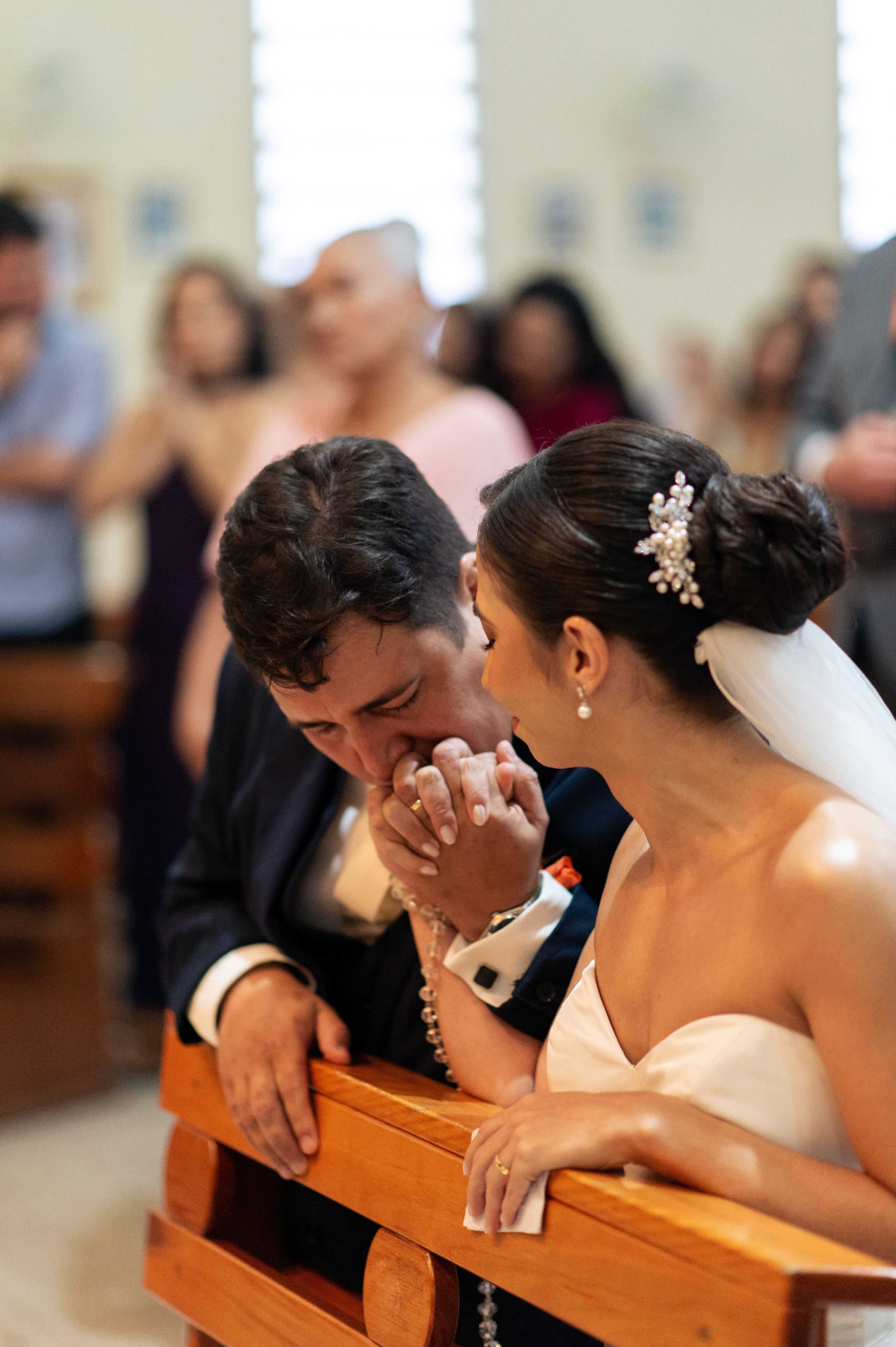 Thaís e José | Cerimônia Católica. Arthur Alves Fotografia