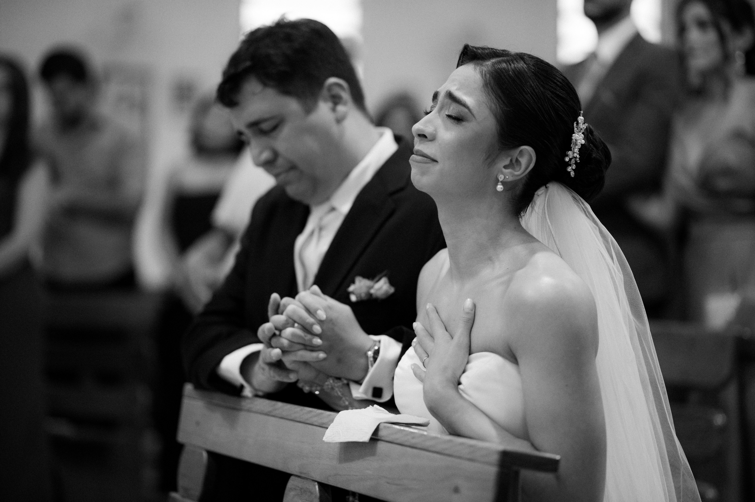 Thaís e José | Cerimônia Católica. Arthur Alves Fotografia