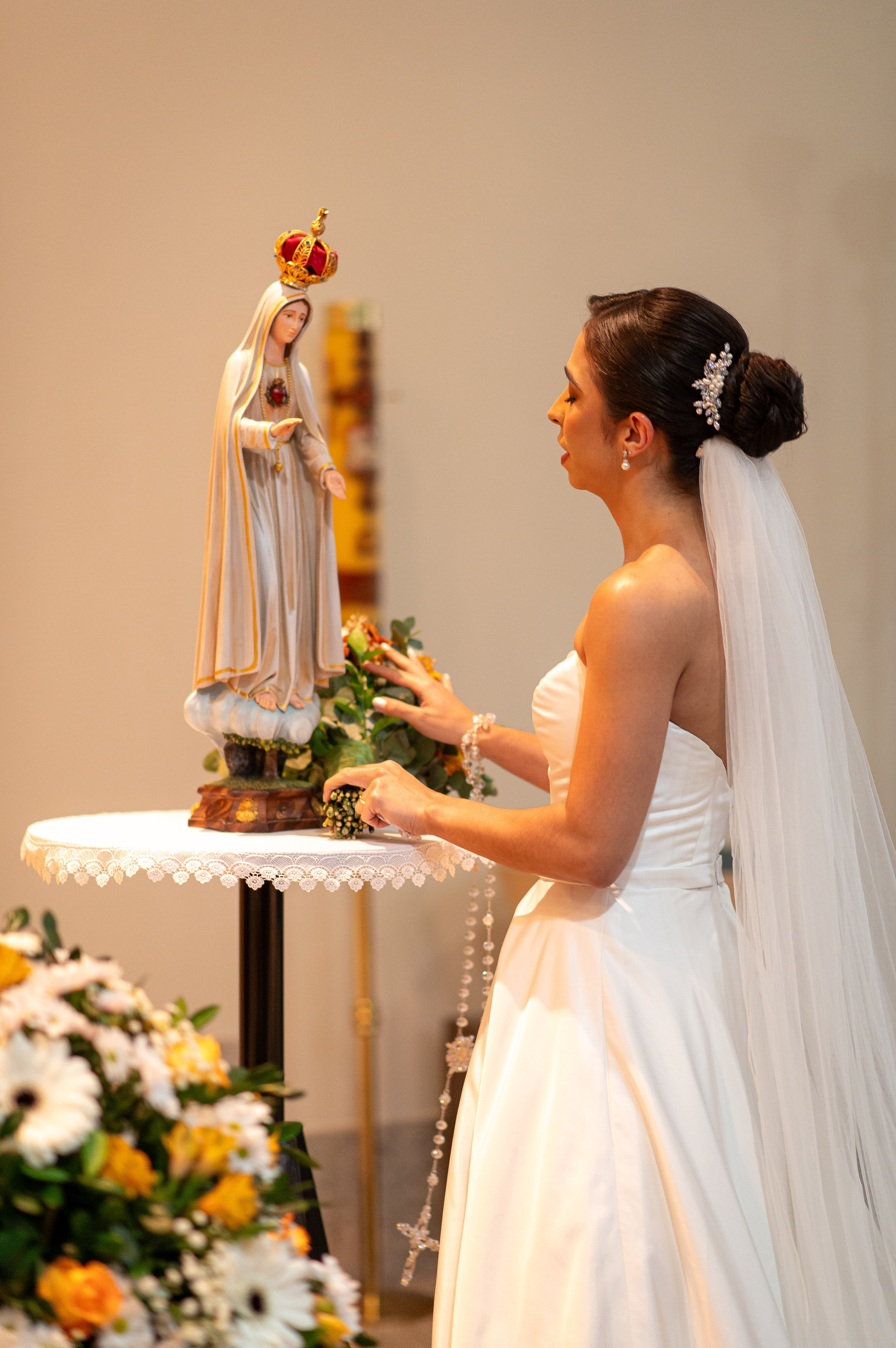 Thaís e José | Cerimônia Católica. Arthur Alves Fotografia