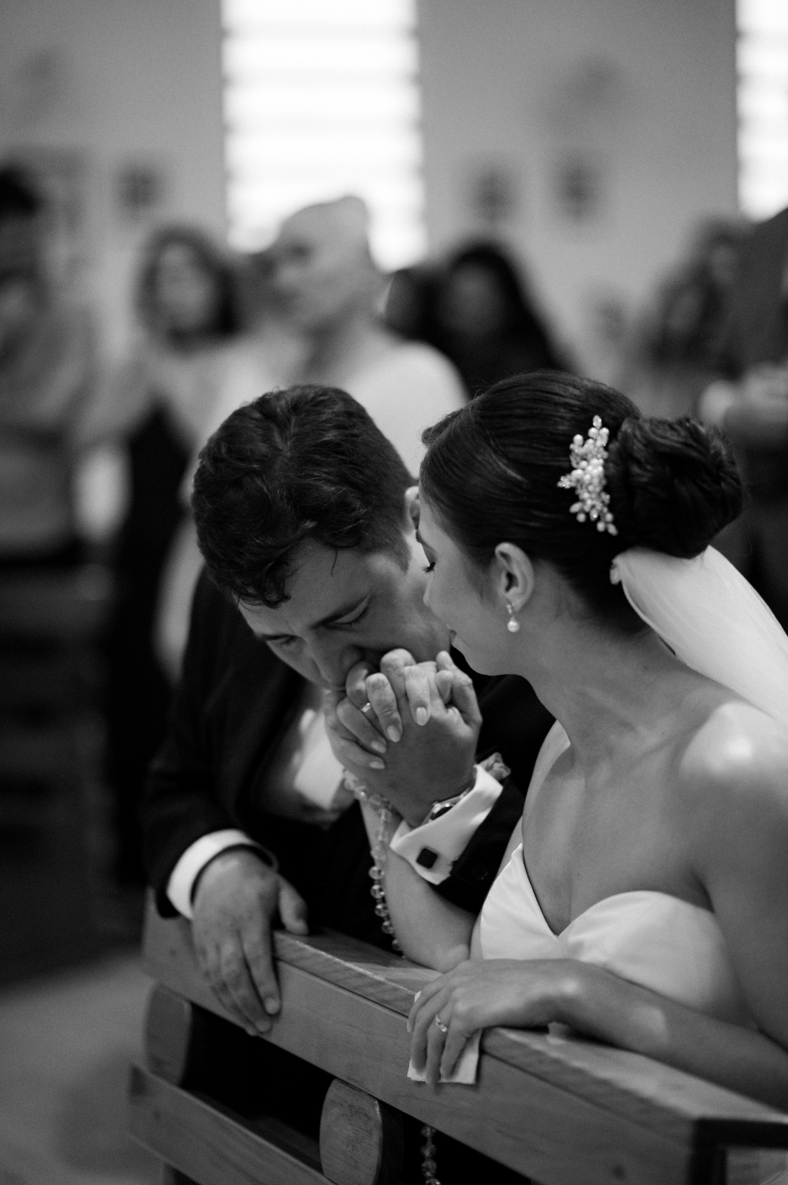 Thaís e José | Cerimônia Católica. Arthur Alves Fotografia
