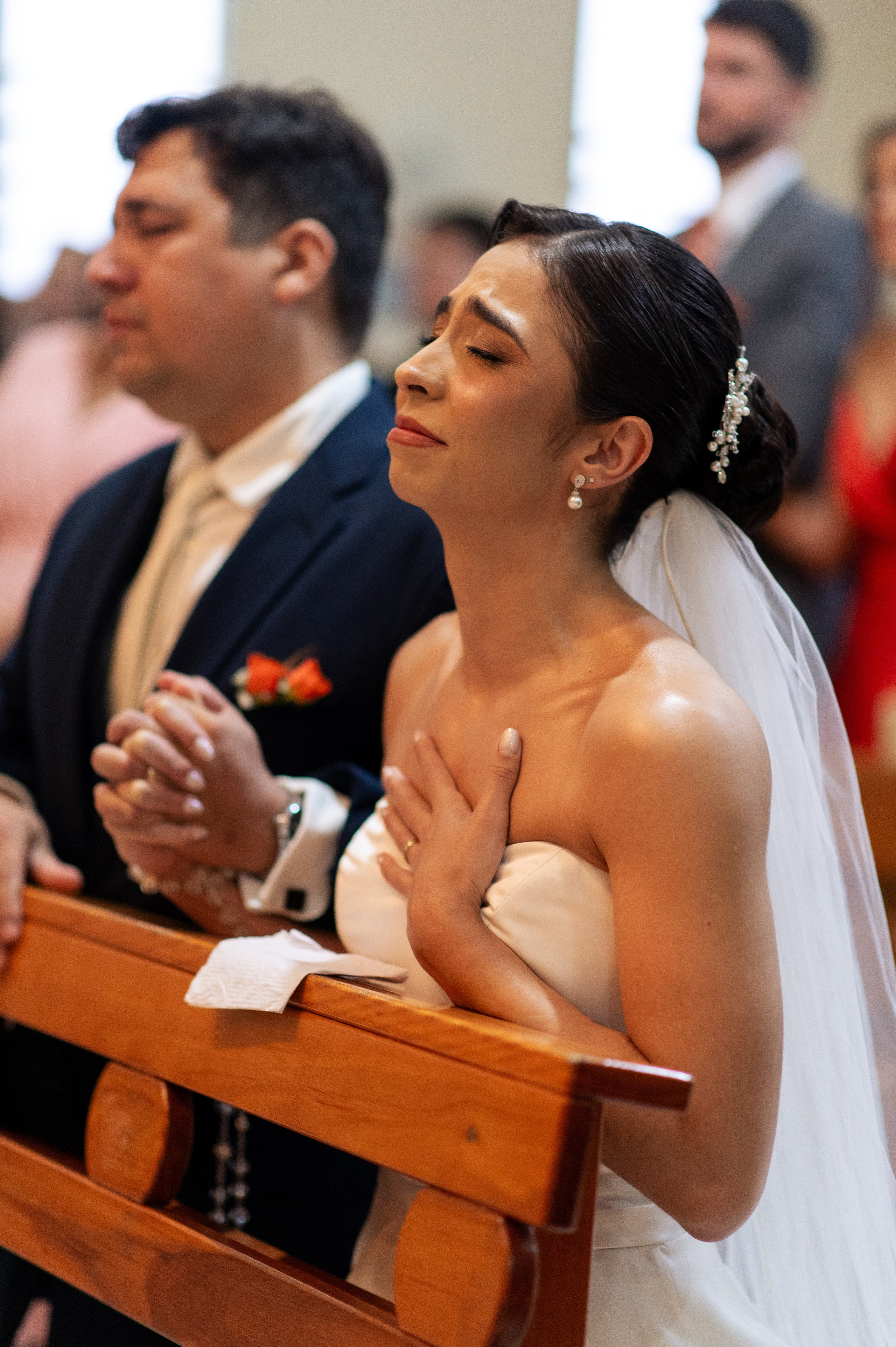 Thaís e José | Cerimônia Católica. Arthur Alves Fotografia