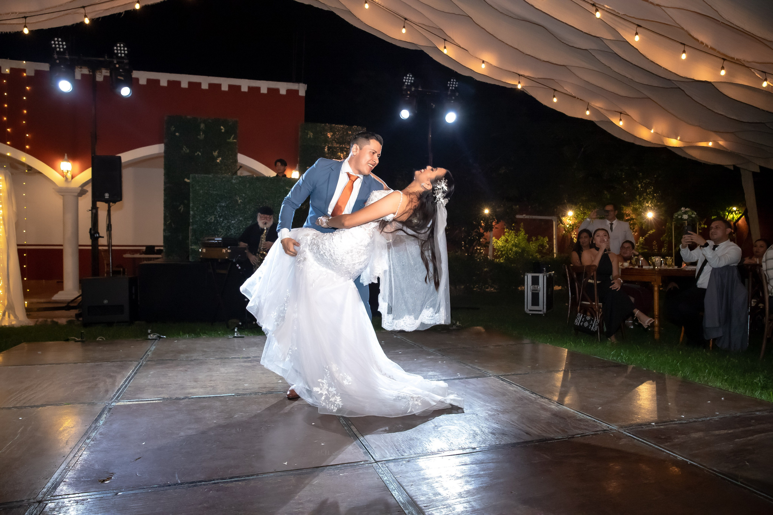Delta & Cesar. Simón Enríquez Studio
