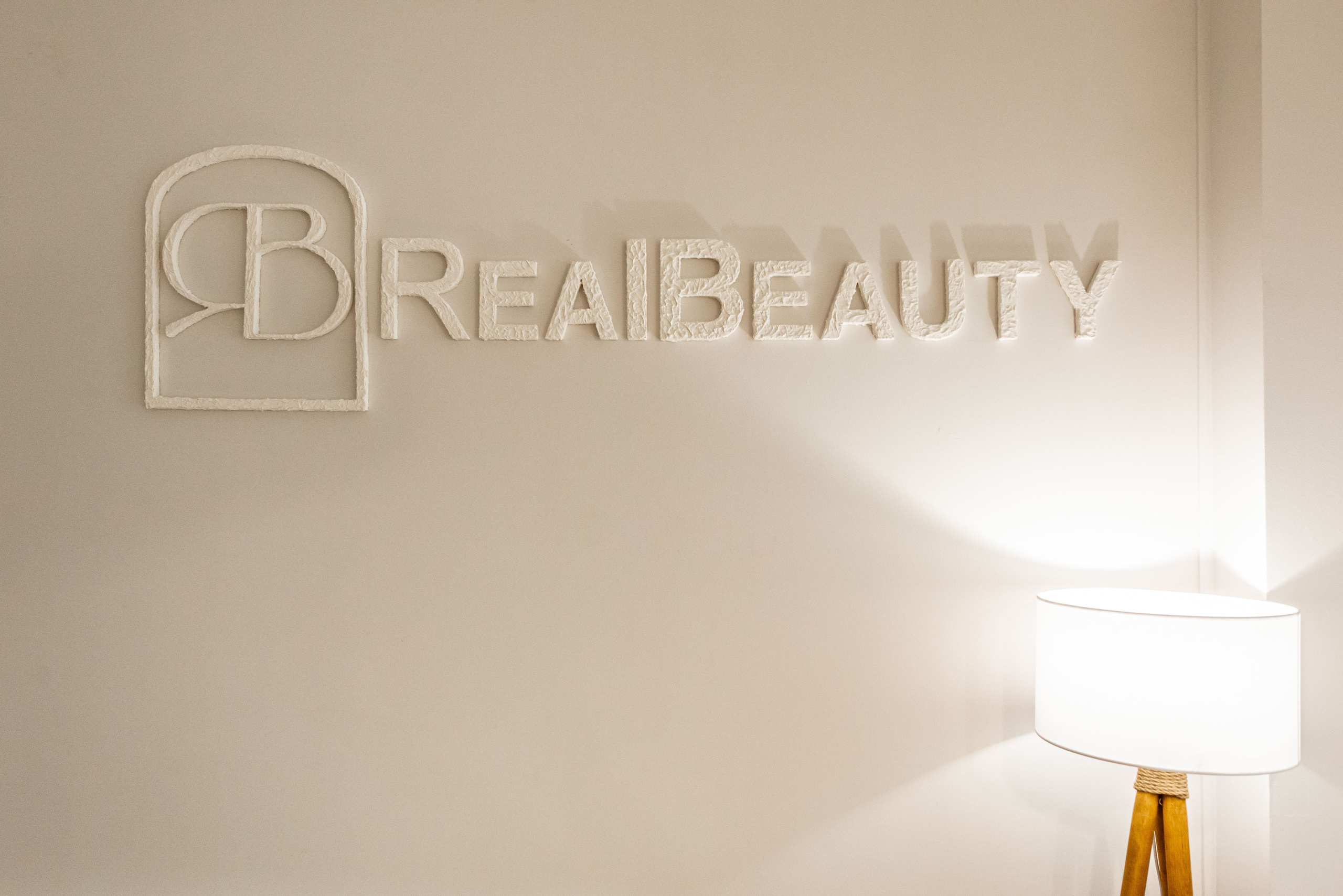 Фотосъемка интерьера в&nbsp;салоне лазерной эпиляции RealBeauty на&nbsp;ул.&nbsp;Фадеева