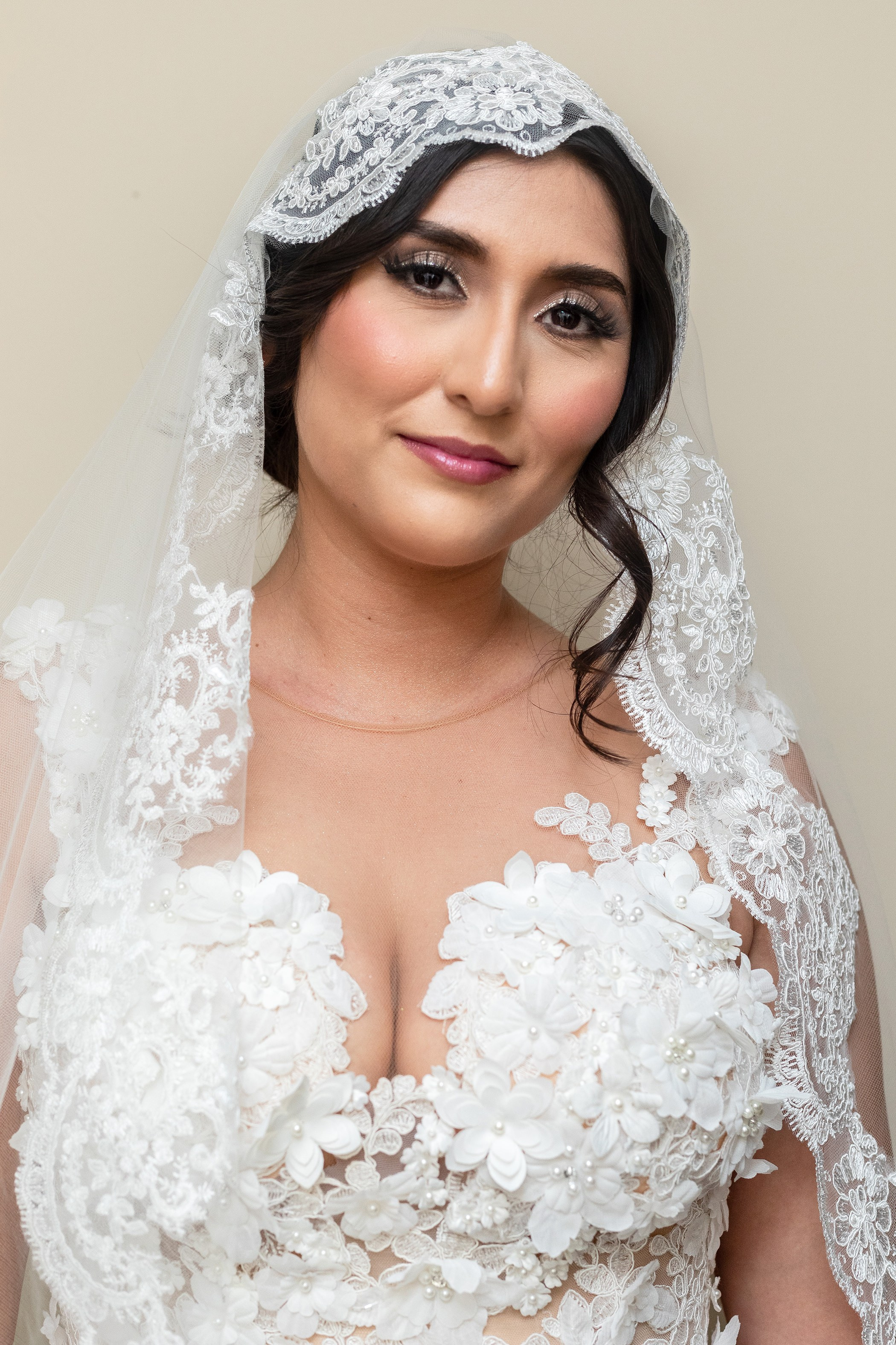 Formal. Wedding Photographer Ruth Preciado