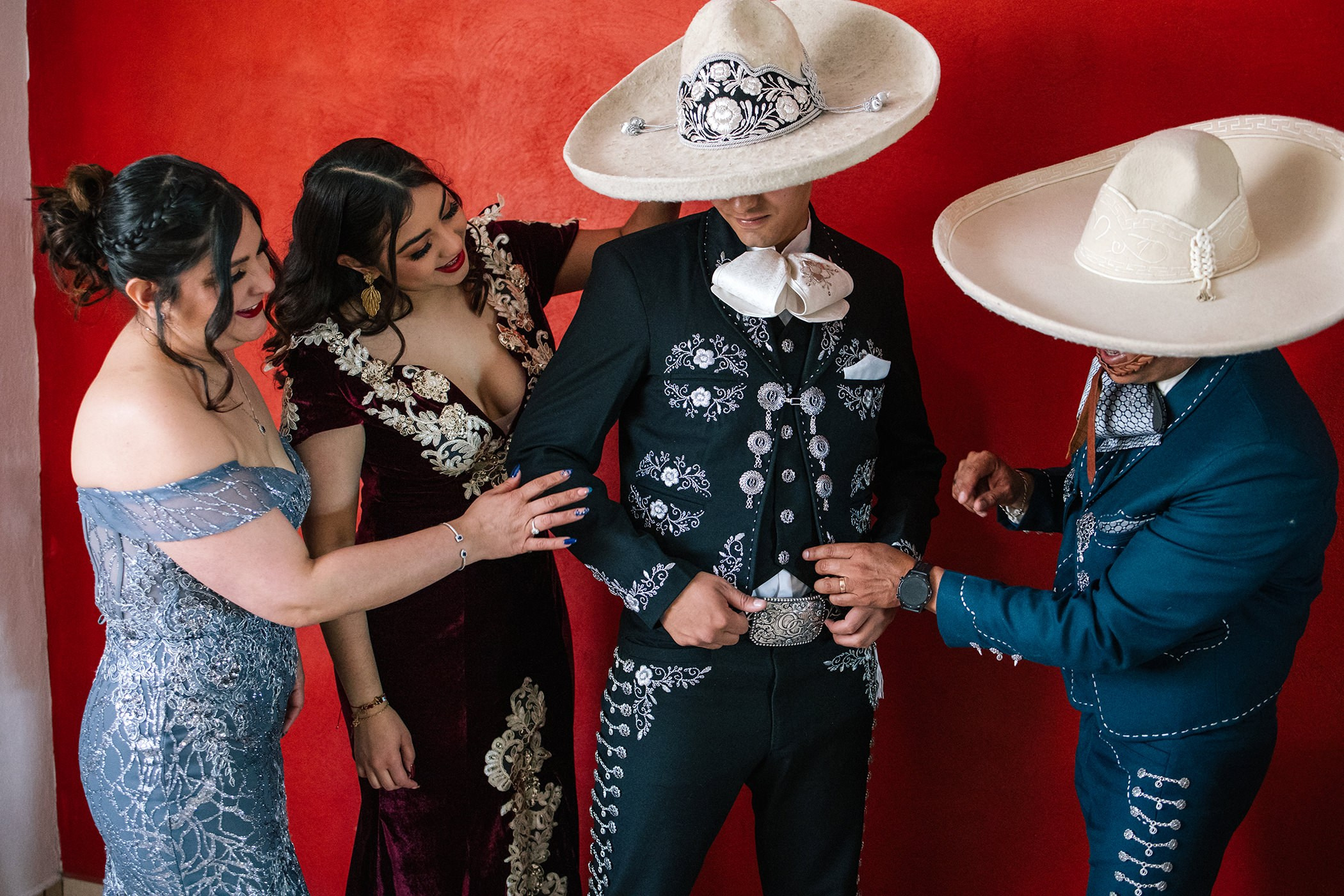 Formal. Wedding Photographer Ruth Preciado