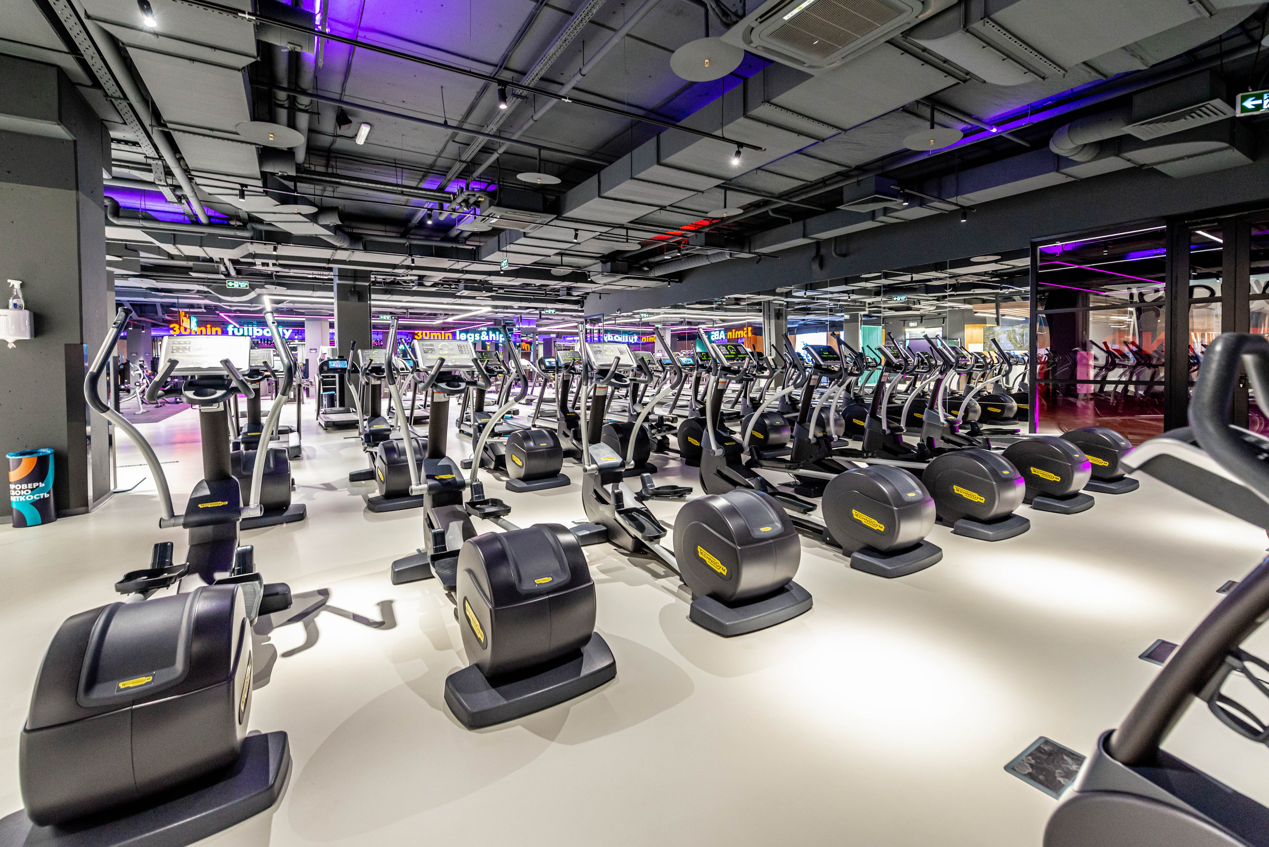 Фитнес-клуб DDX Fitness в Ростокино. ФОТОГРАФ МЕКСИКА КИНТАНА-РОО